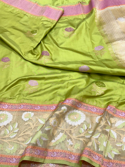 Light Green | Kadhwa Technique | Handwoven Banarasi Saree - Pure Katan Mulberry Silk Saree