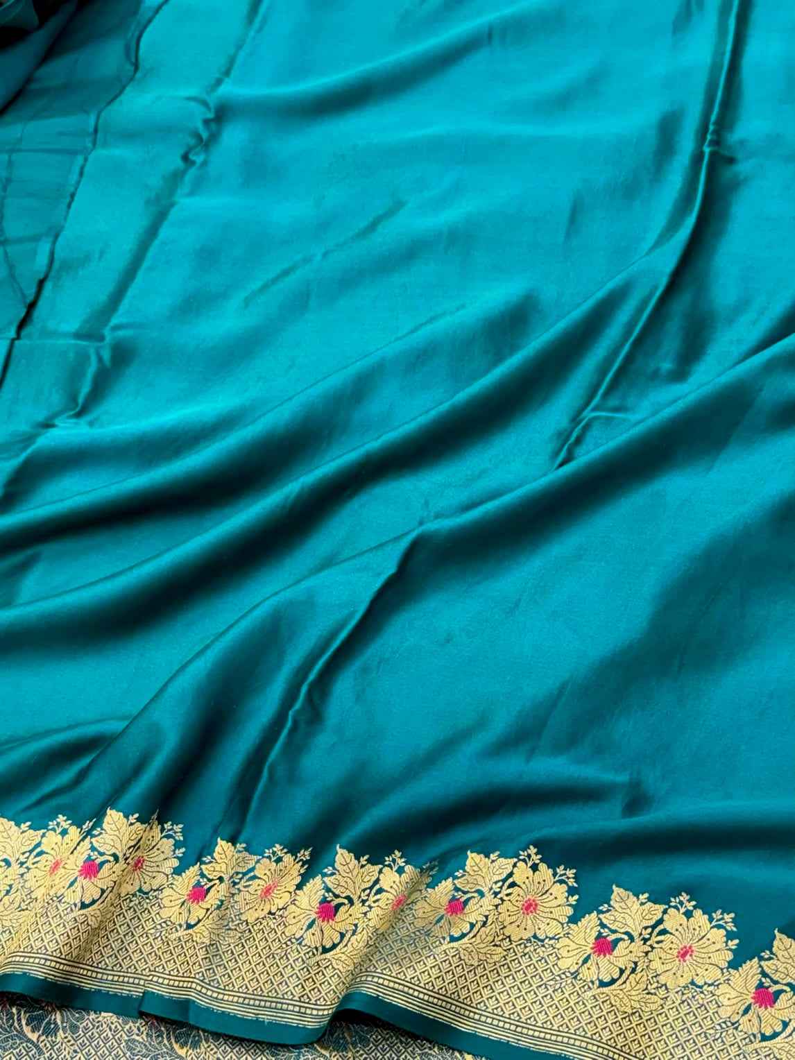 Teal Green Banarasi Saree |  Kadhwa Weave | Pure Mushru Satin Silk - Handwoven Banarasi Silk Saree