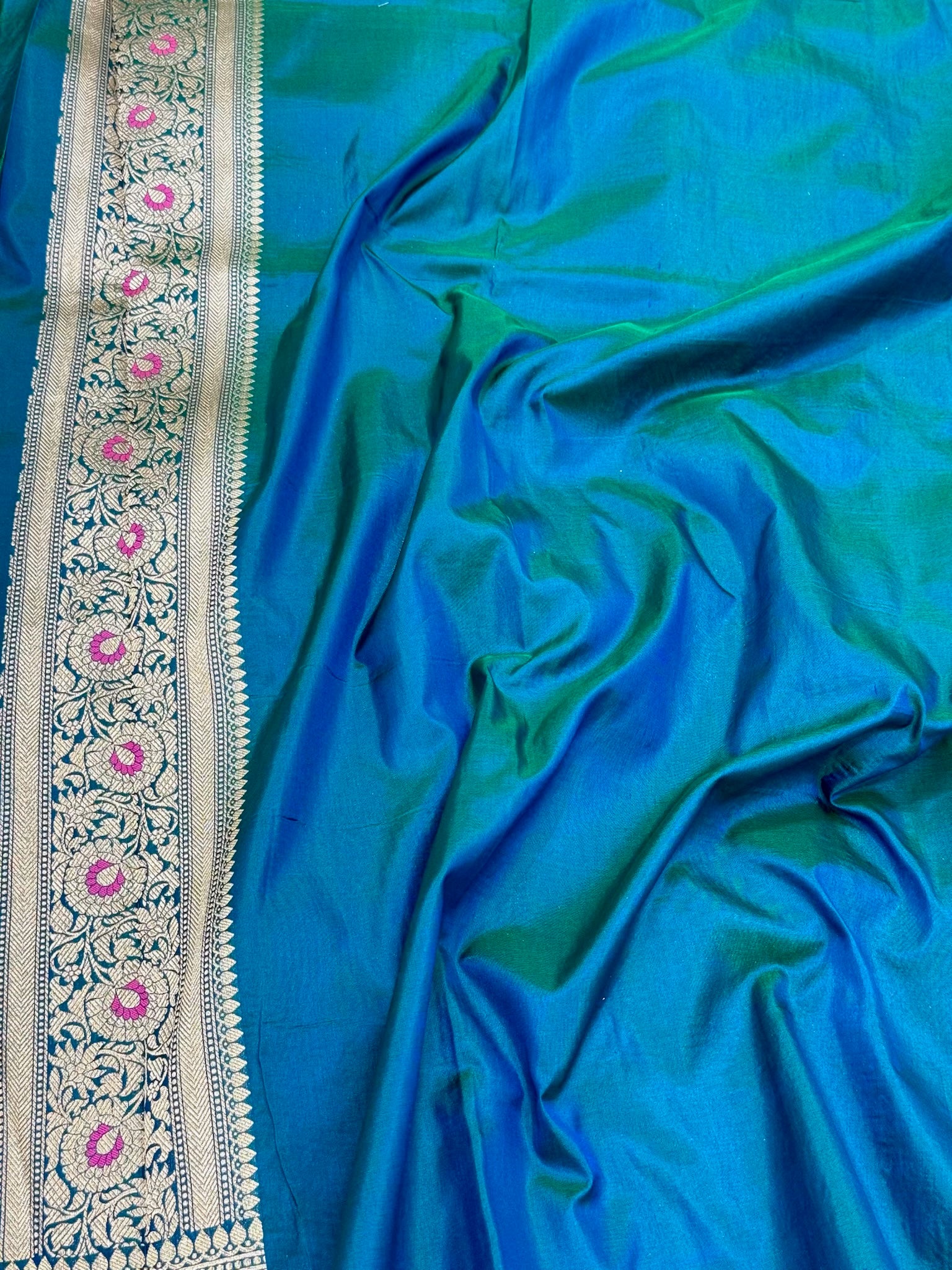 Green Dual Tone Handloom Fine Banarasi Saree - Pure Mulberry Katan Silk Saree
