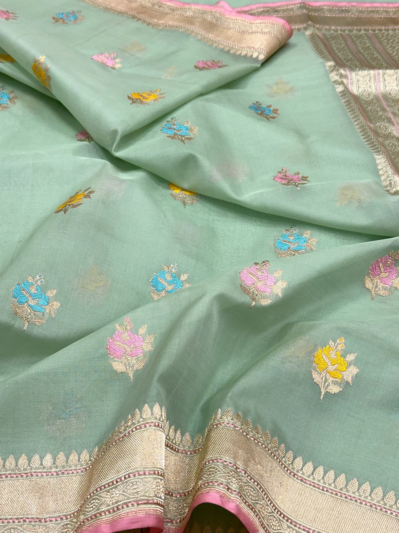 Sea Green Pure Mulberry Kora Silk Handwoven Banarasi Saree | Kadhwa Technique | The Art Of Draping