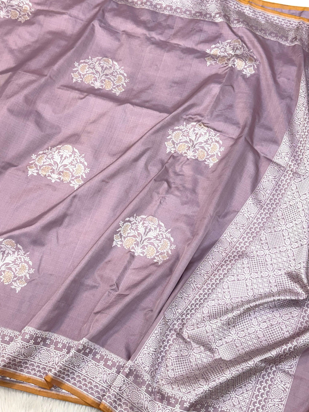 Lilac Pink Ektara Weave Handwoven Pure Silk Saree
