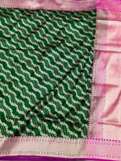 Bottle Green Pure Mulberry Silk & Pure Katan Silk Handloom Banarasi Silk Saree