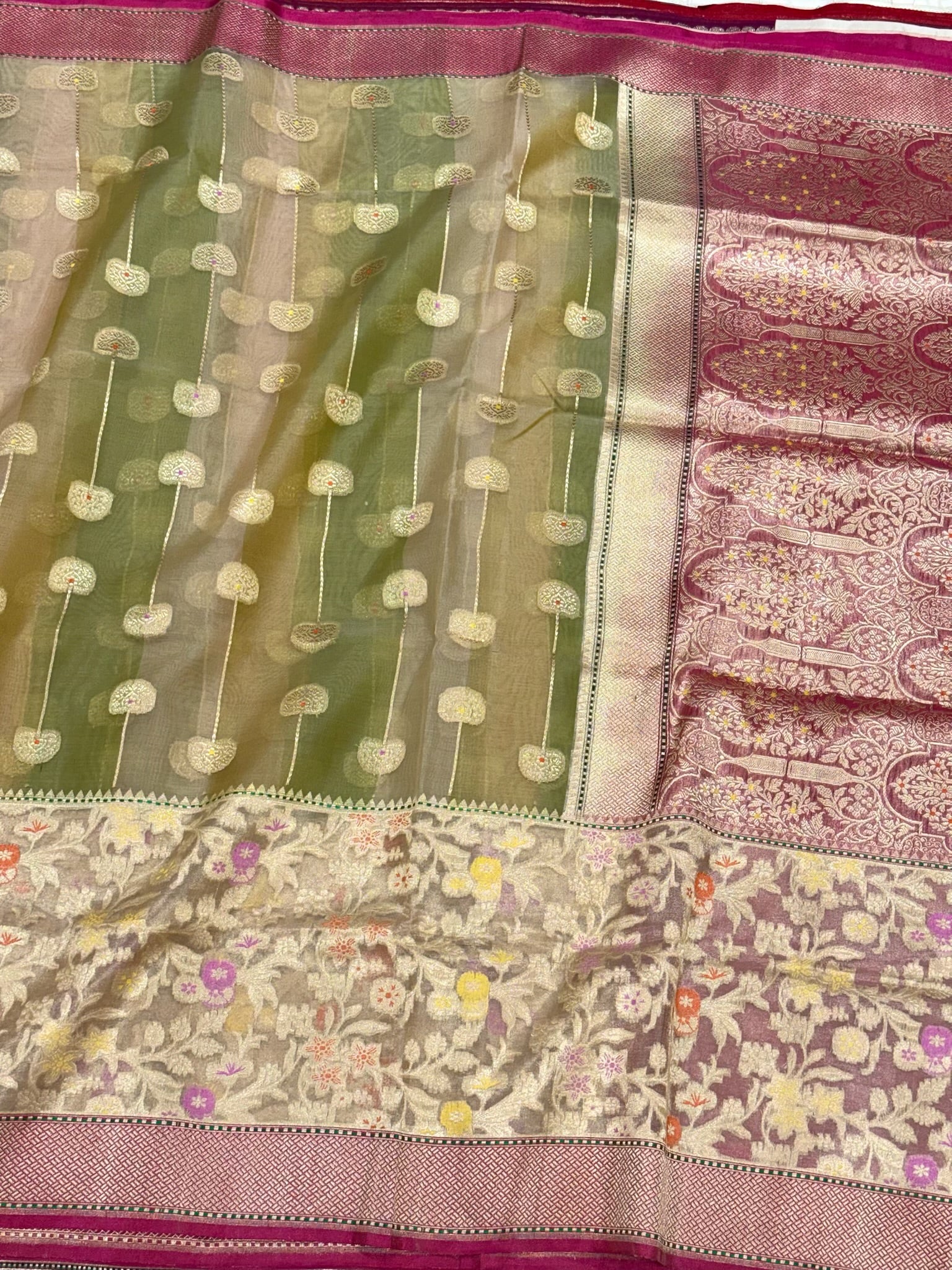 Mehendi Green Pure Kora Silk & Pure Tissue Silk Handwoven | Kadhwa Weave | Banarasi Saree - Contemporary Masterpiece Piece