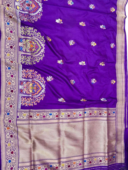 Emerald Green Modern Banarasi Handwoven | Kadhwa Weave | Pure Mulberry Katan Silk Contemporary Saree With Kora Border