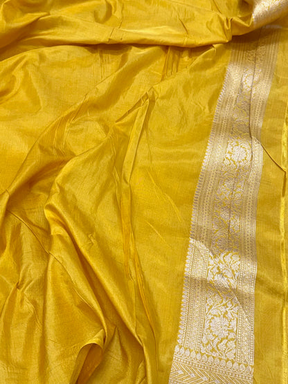Gold Yellow Pure Katan Mulberry Silk Handloom Banarasi Saree