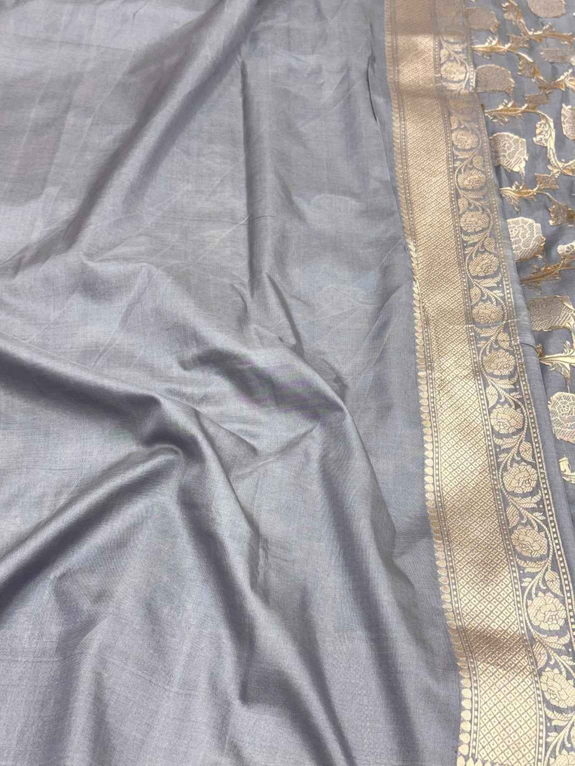 Steel Gray Pure Katan Mulberry Silk Handloom Banarasi Saree