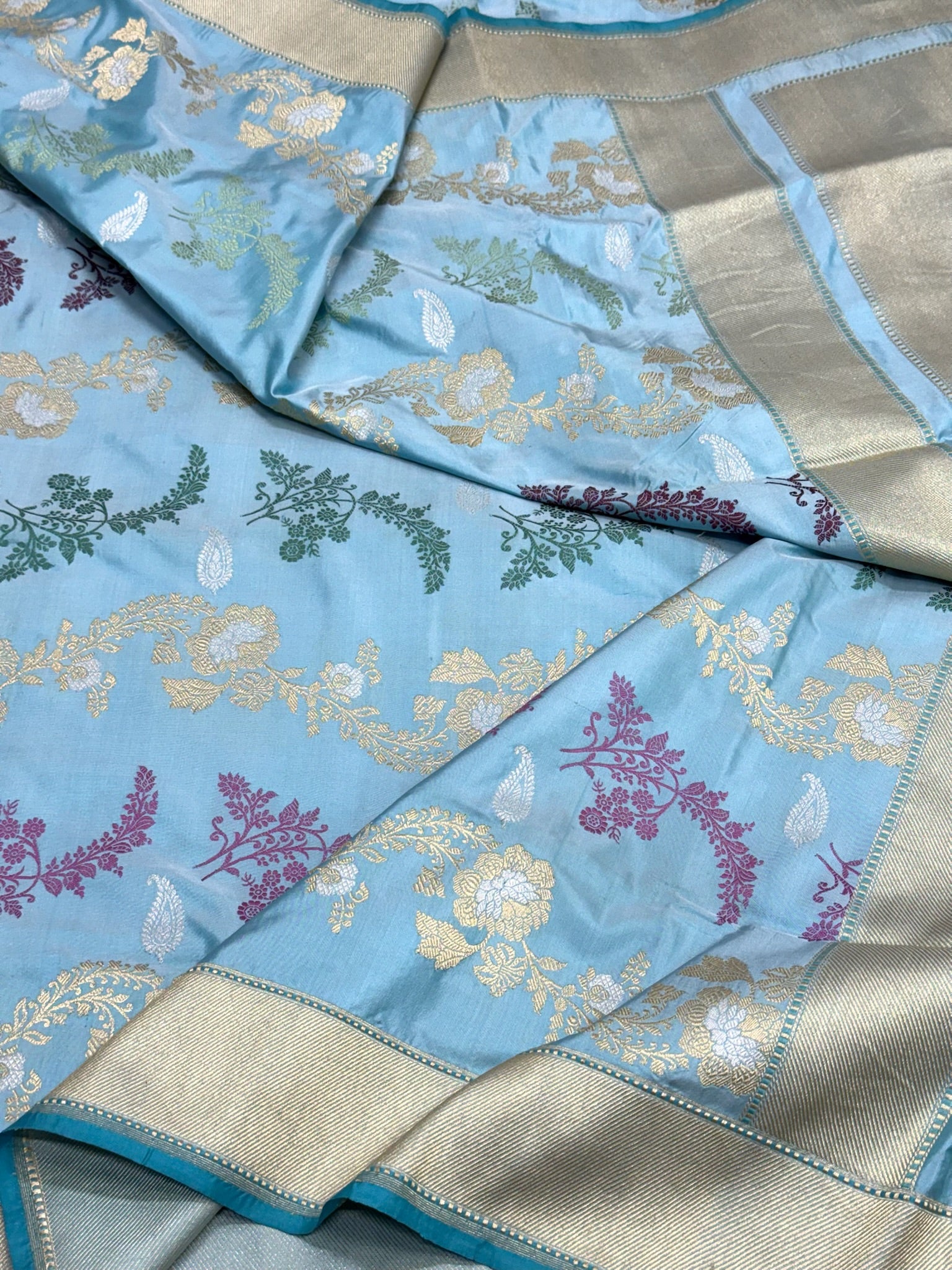 Sky Blue Pure Katan Silk Handwoven Banarasi Saree |Kadhuwa Weave|