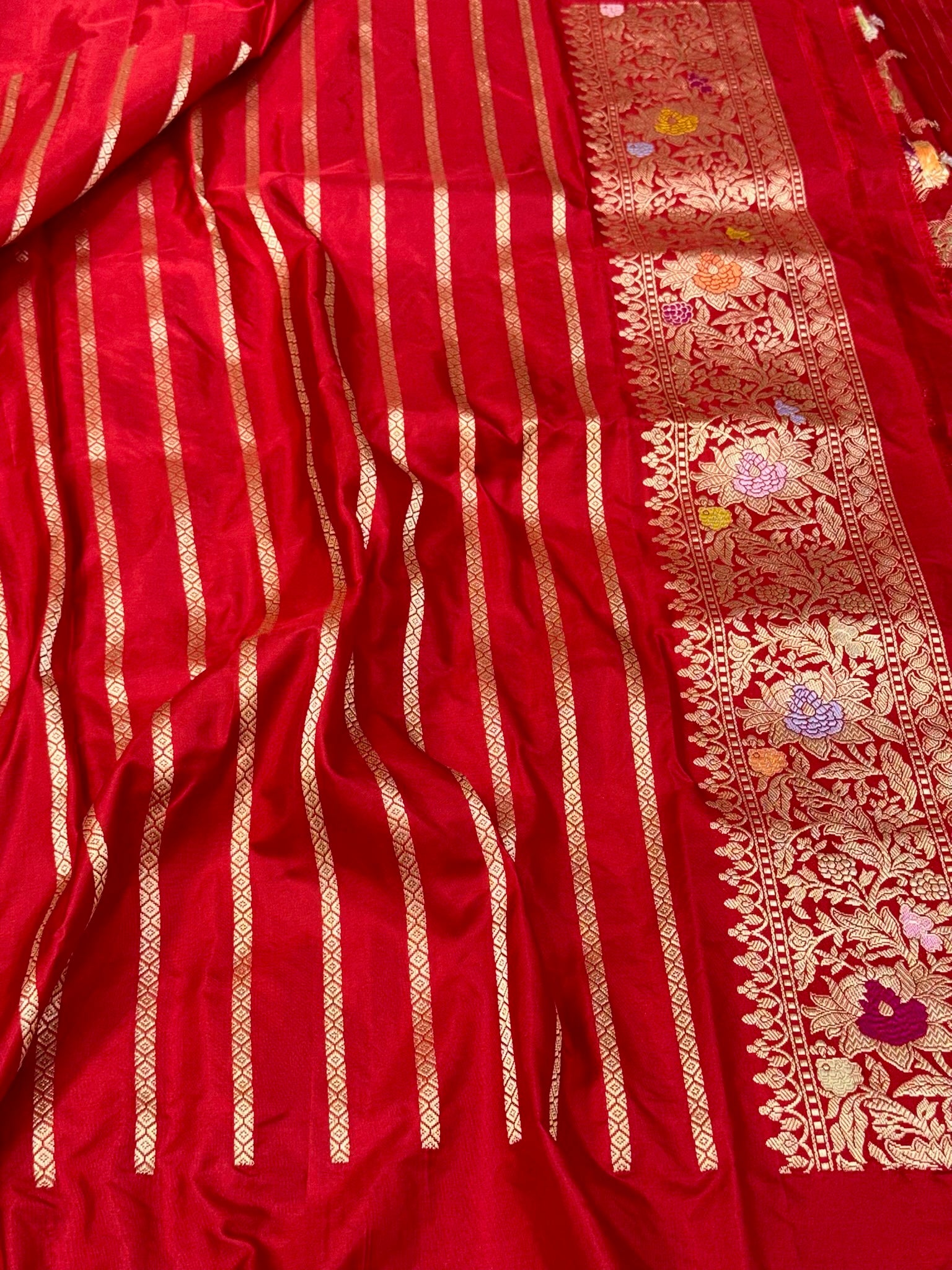 Red Pure Mulberry Silk & Pure Double Katan Silk Handwoven Premium Banarasi Saree with Kadhwa Weave