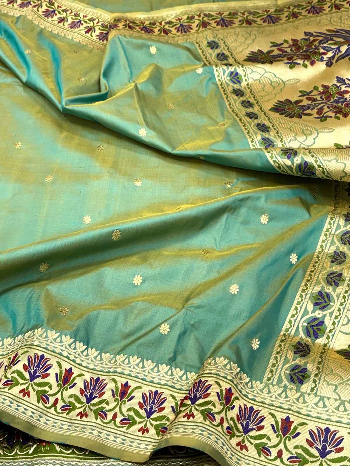 Magenta Pink Pure Katan Silk Handwoven Banarasi Saree | Soft Drape |