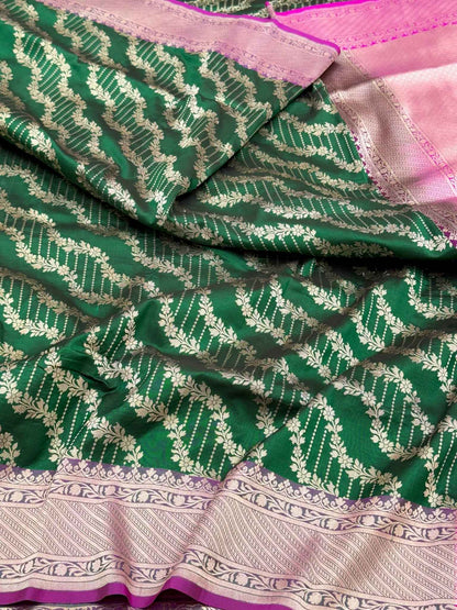 Bottle Green Pure Mulberry Silk & Pure Katan Silk Handloom Banarasi Silk Saree