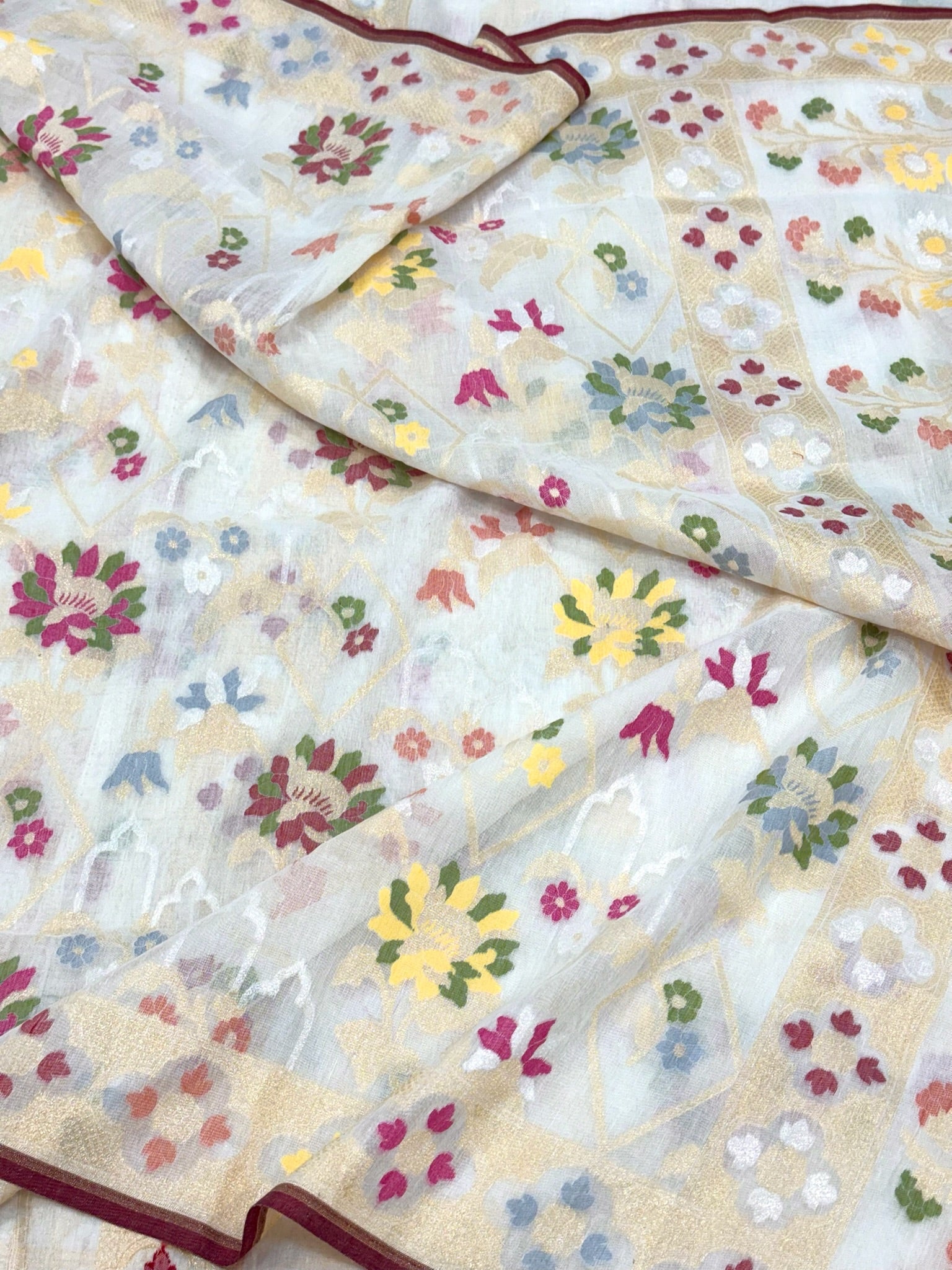 White Muslin Cotton Ektara Weave Handloom Jamdani Saree