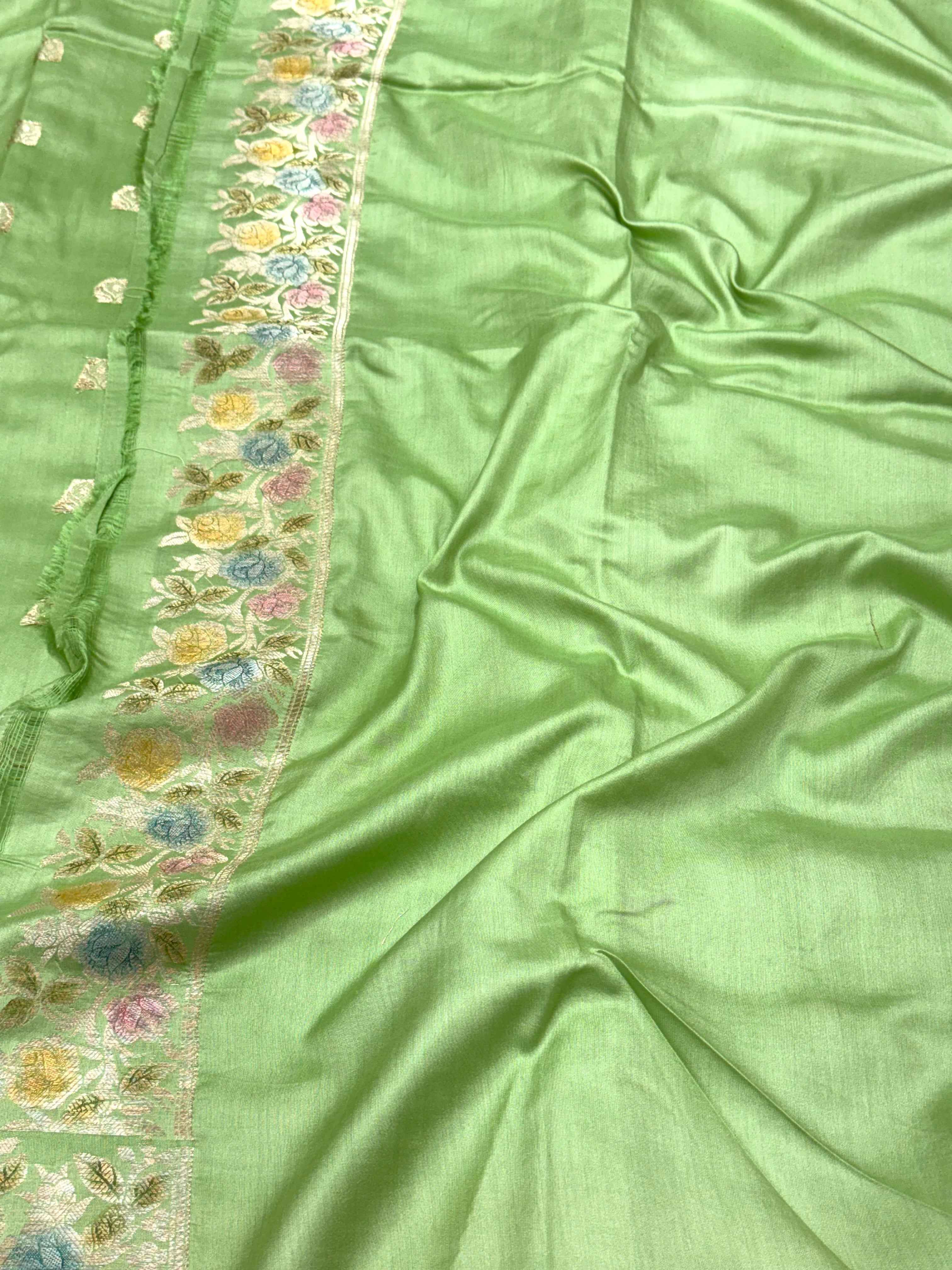 Neon Pink Pure Mulberry Chiniya Silk Handloom Banarasi Saree