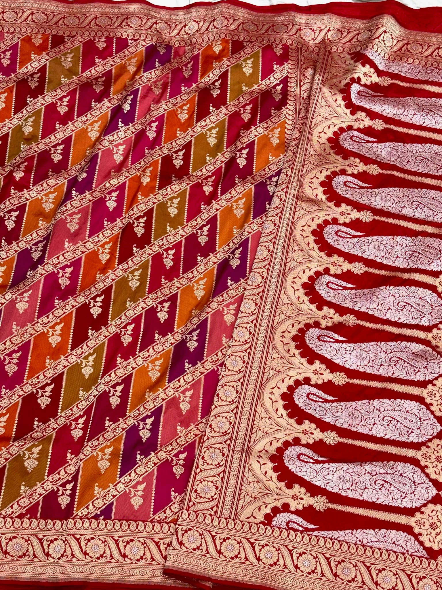 Red Pure Katan Mulberry Silk | Kadhwa Technique | Premium Banarasi Handwoven Contemporary Rangkaat Saree