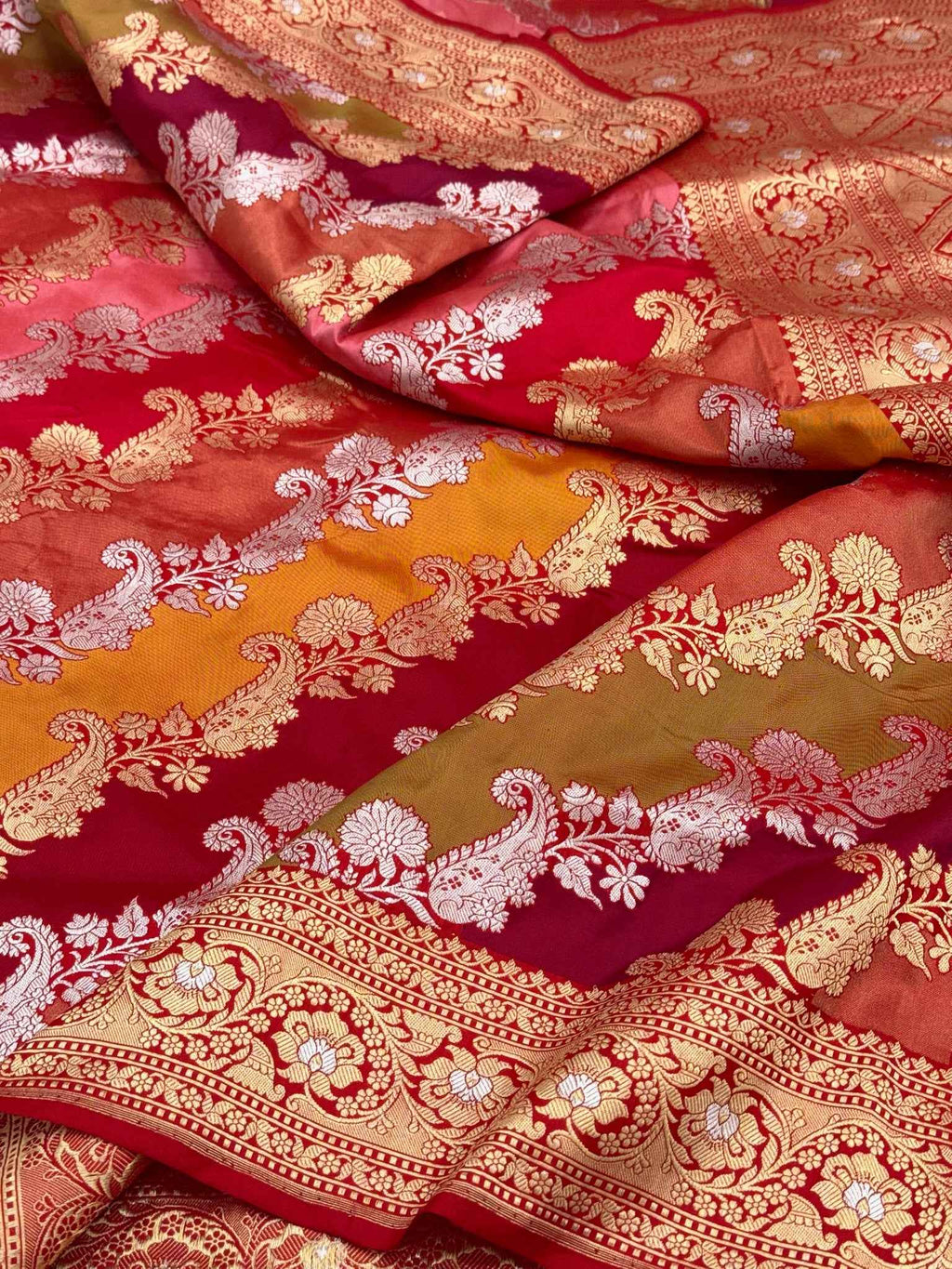 Lavender Pure Silk Handwoven Rangkaat Banarasi Saree