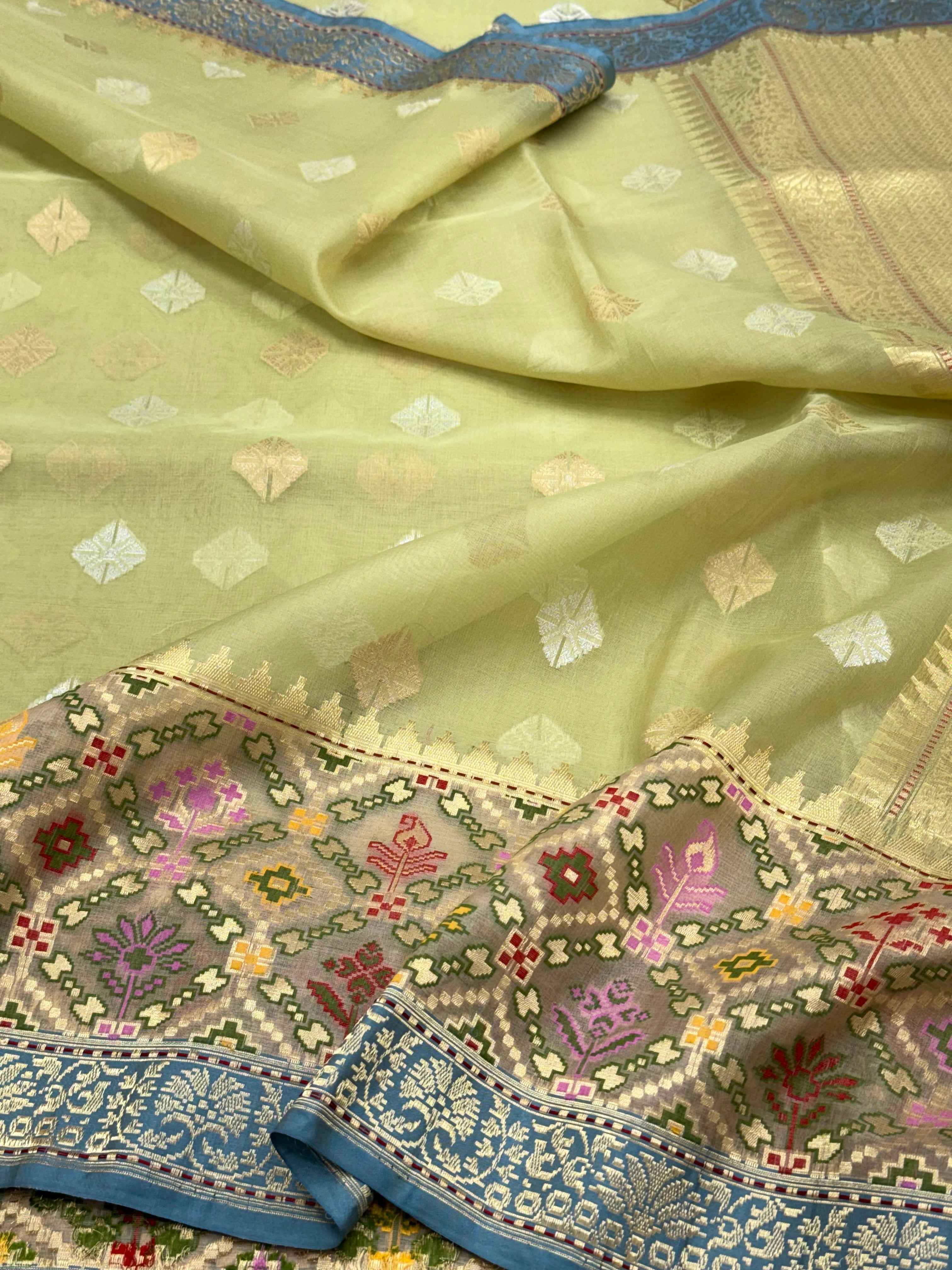 Hot Pink Pure Katan Silk Handwoven Banarasi Saree- Rangkaat