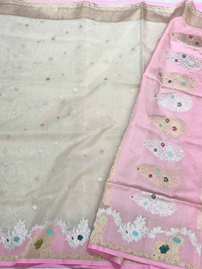 Off White Pure Kora Silk & Pure Mulberry Silk Premium Banarasi Saree - Kadhwa Technique