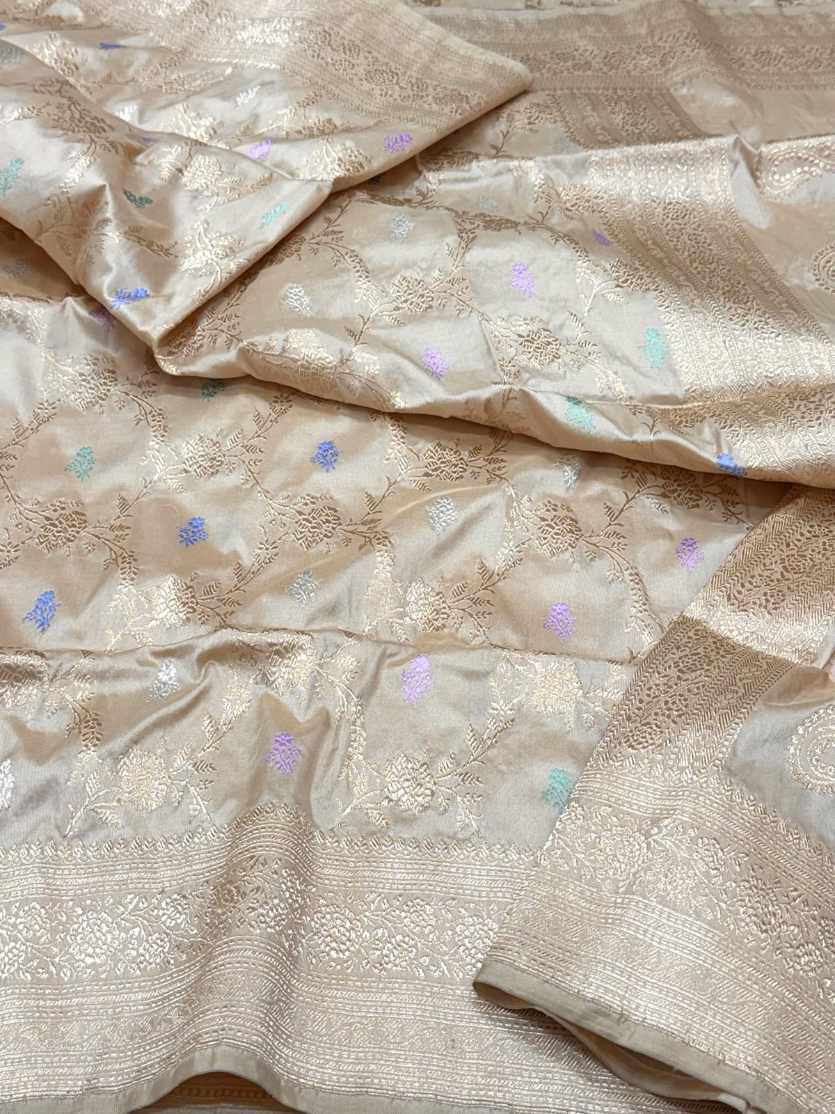 Beige Pure Katan Mulberry Silk Handwoven | Kadhwa Weave | Timeless Banarasi Saree