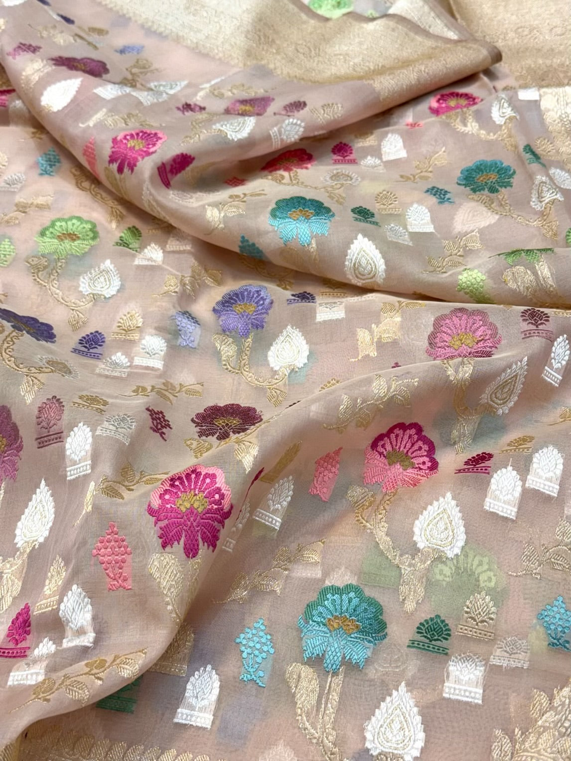 Champagne Pure Kora ( Organza ) Silk | Kadhwa Technique Handwoven Banarasi Saree