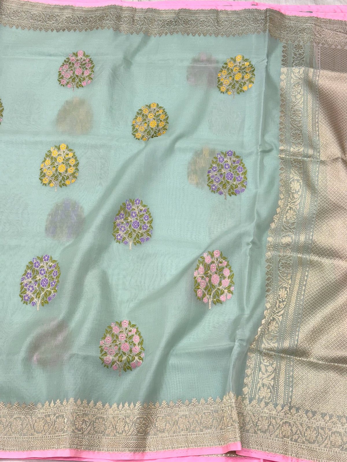 Green Pure Kora Mulberry Silk | Kadhwa + Ektara Technique | Handwoven Banarasi Saree - The Couture Drape