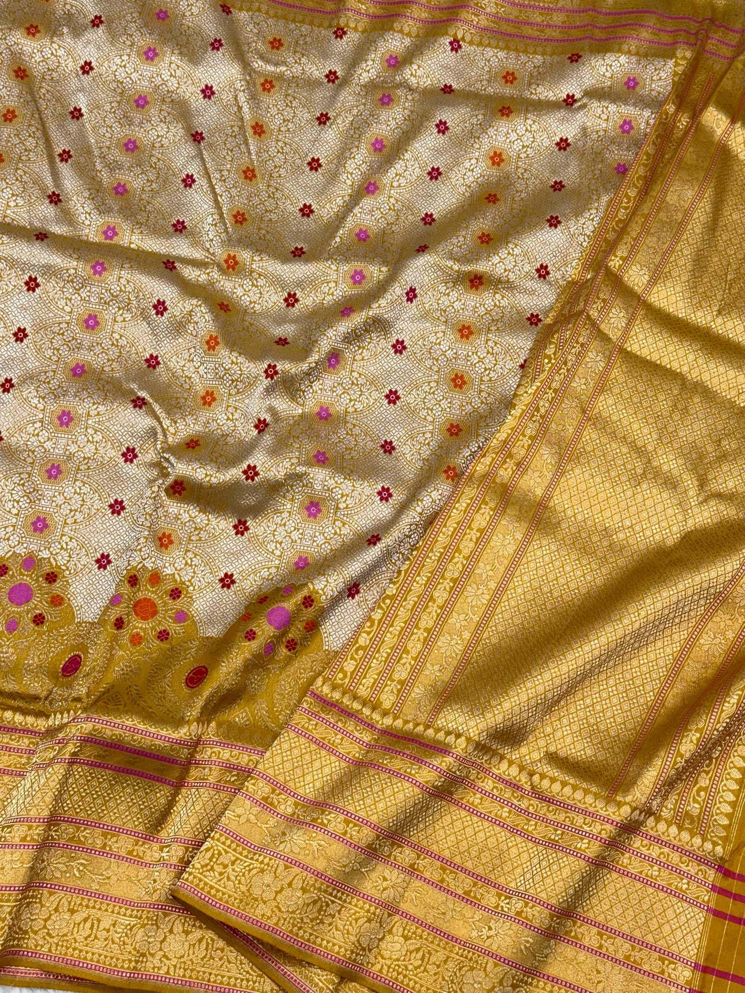 Mustard Yellow Pure Katan Silk Handwoven Banarasi Saree |Brocade|