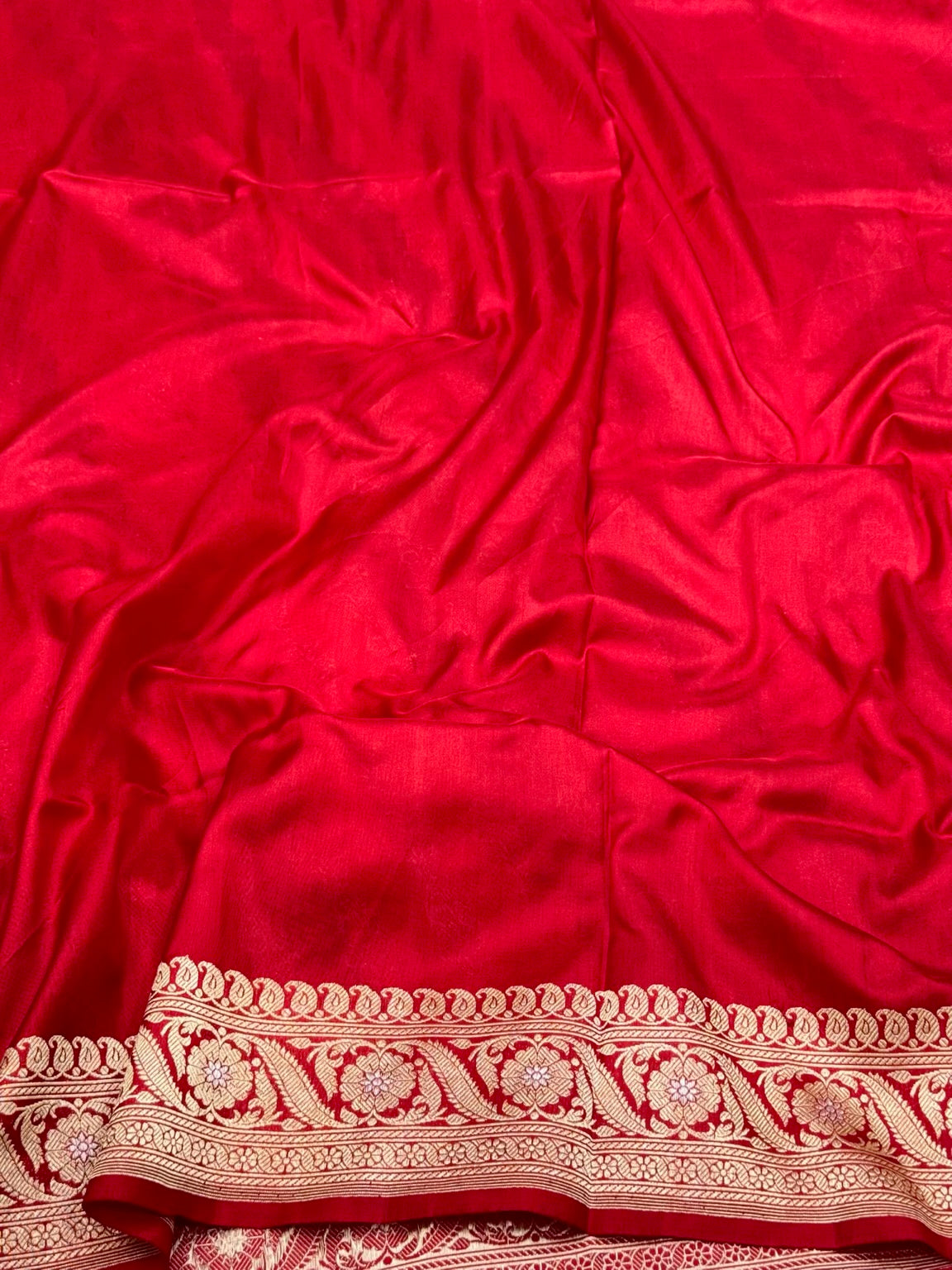Red Pure Mulberry Silk & Pure Katan Silk Saree | Rangkaat Technique | Handwoven Banarasi Kadhwa Weave Saree