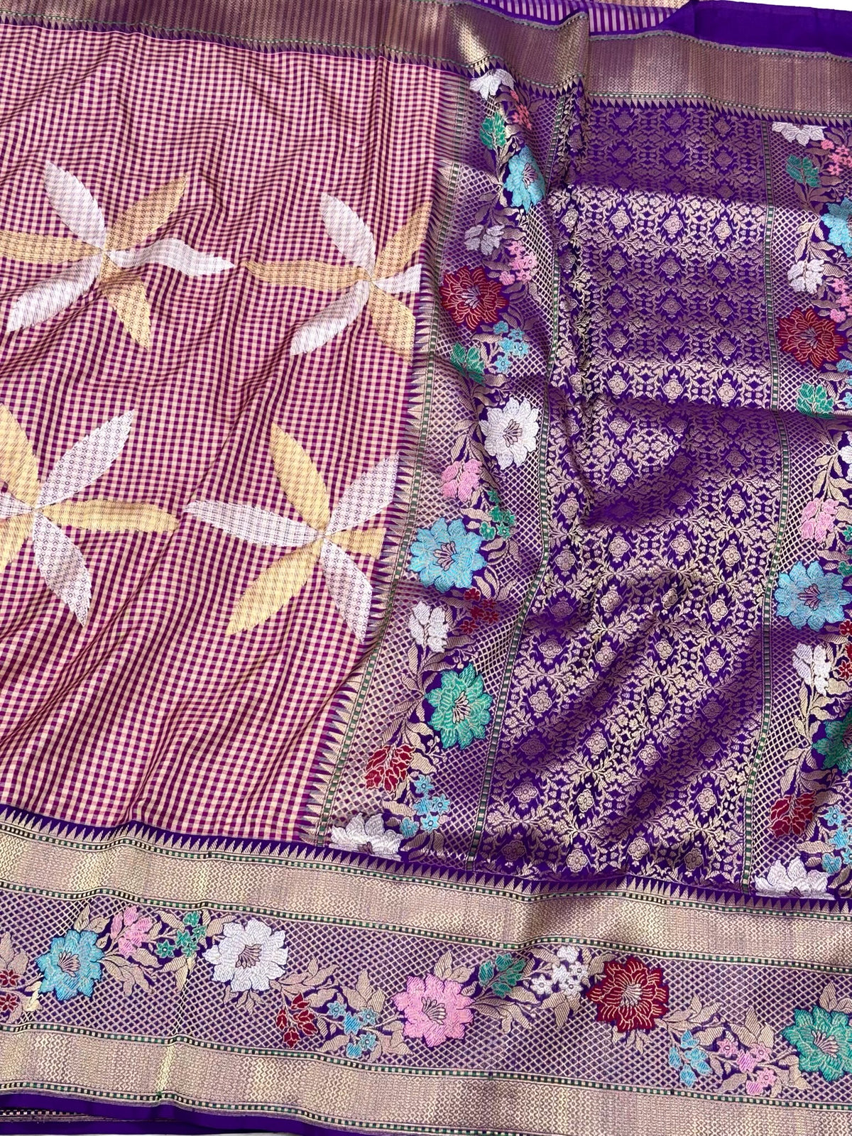 Berry Pink Pure Katan Silk Ektara Saree - Pure Mulberry Silk | Kadhwa Weave Modern Contemporary Banarasi Silk Saree
