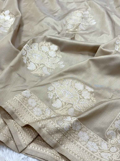 Dusty Ivory Pure Mulberry Katan Silk Handwoven Banarasi Saree