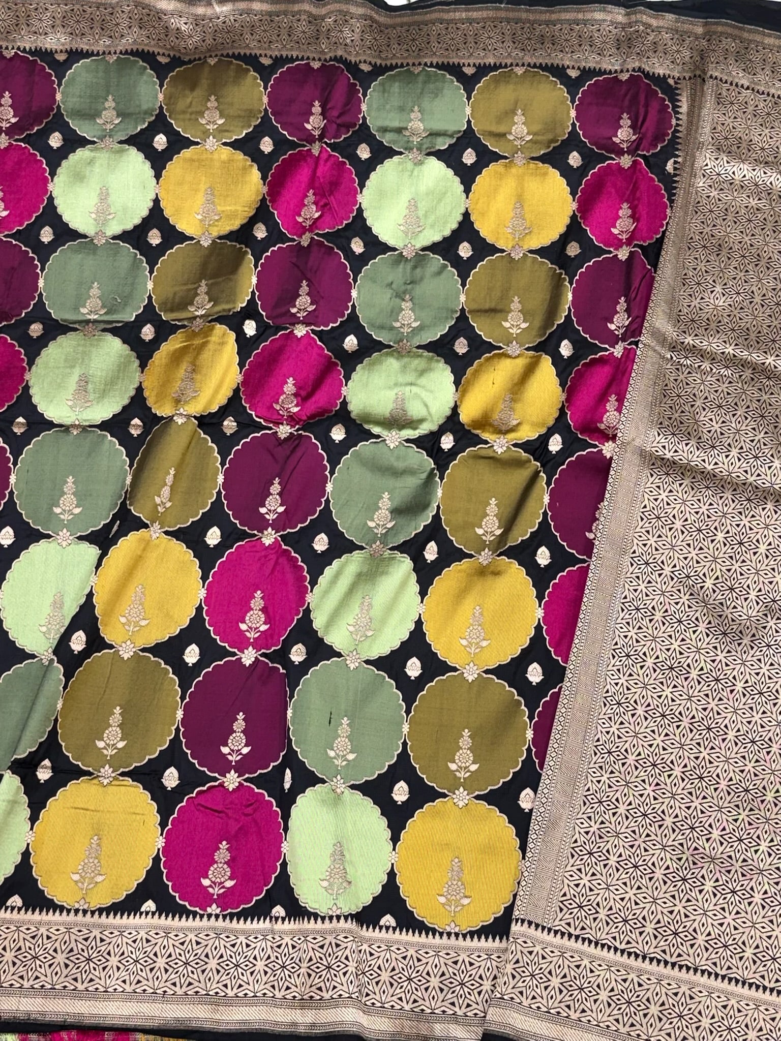 Black Pure Mulberry Katan Silk Handloom Banarasi Rangkaat Saree