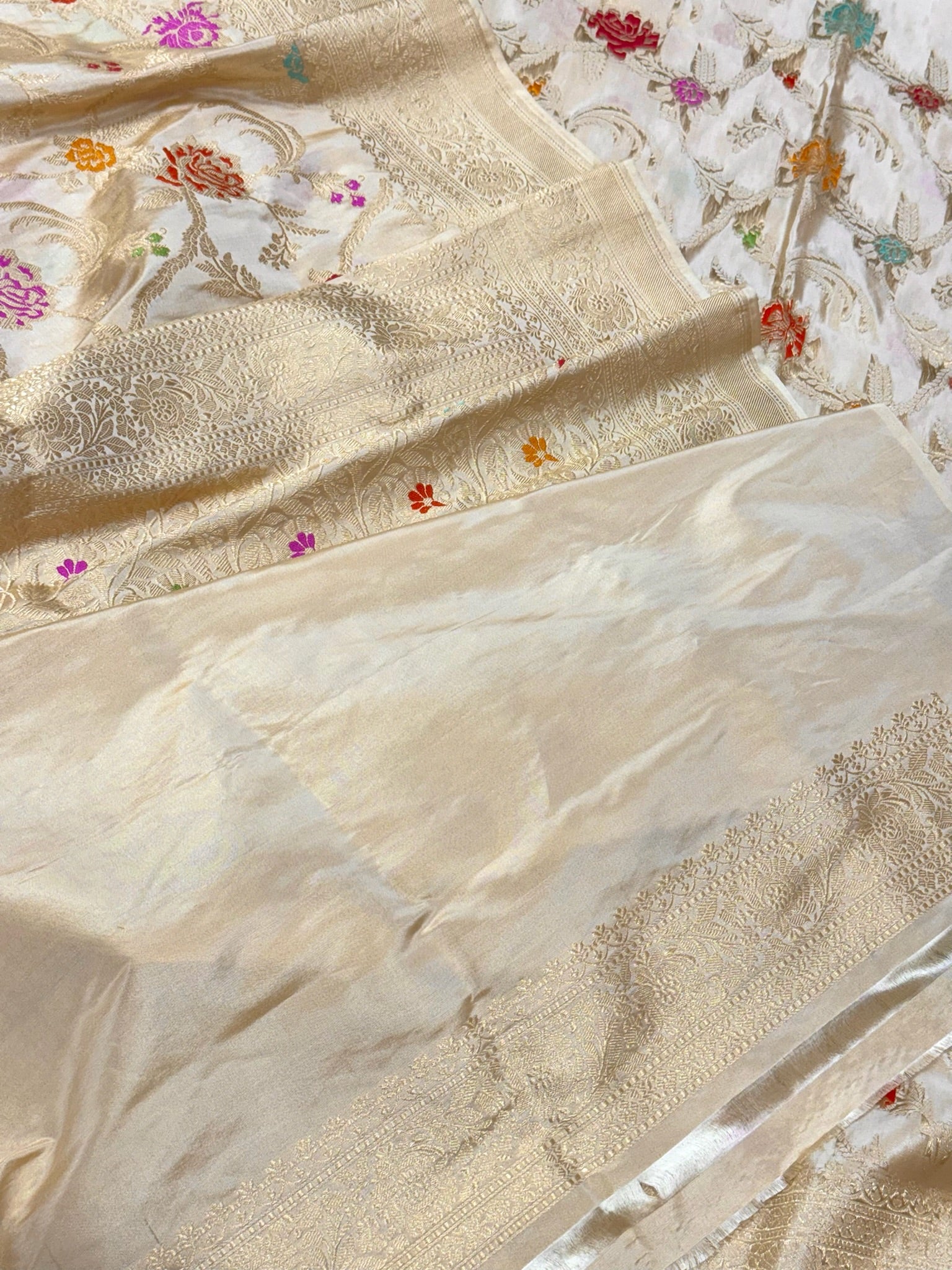 Ivory Katan Tissue Pure Silk Banarasi Handwoven Saree