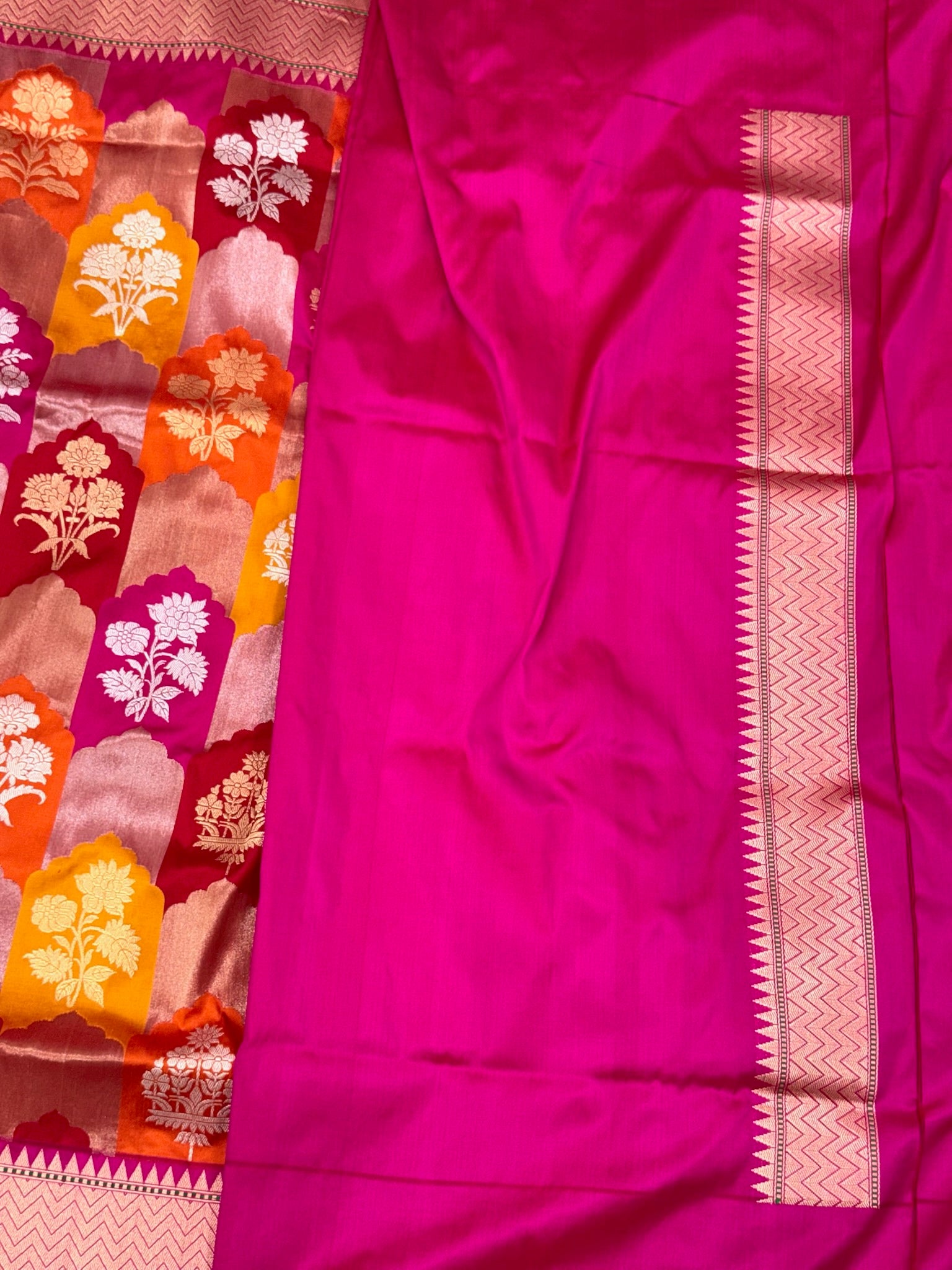 Pink Pure Katan Silk Rangkaat Banarasi Handwoven Saree