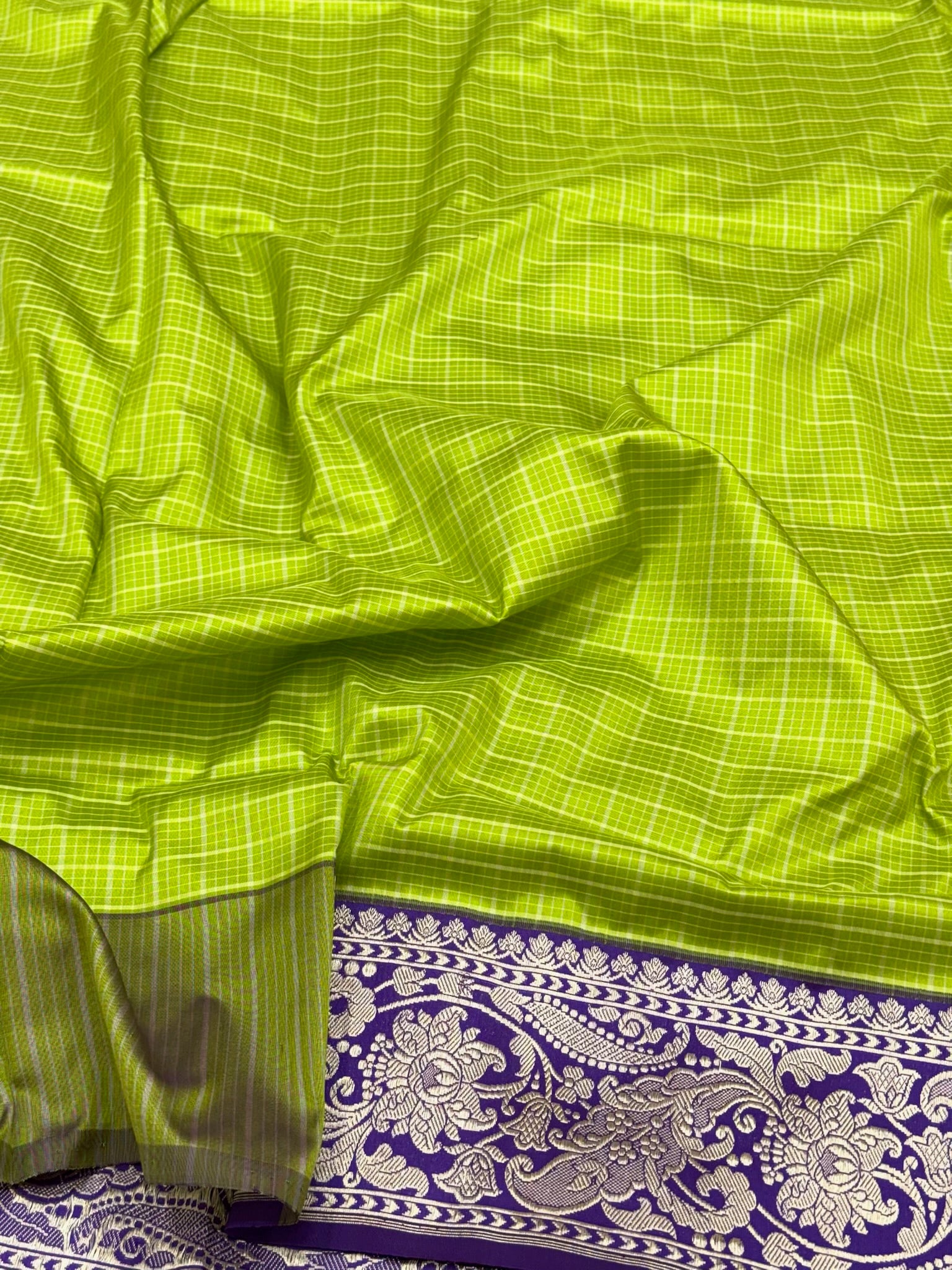 Green Handwoven Banarasi Checks Saree | Pure Mulberry Katan Silk - Contemporary Kadhwa Banarasi Saree