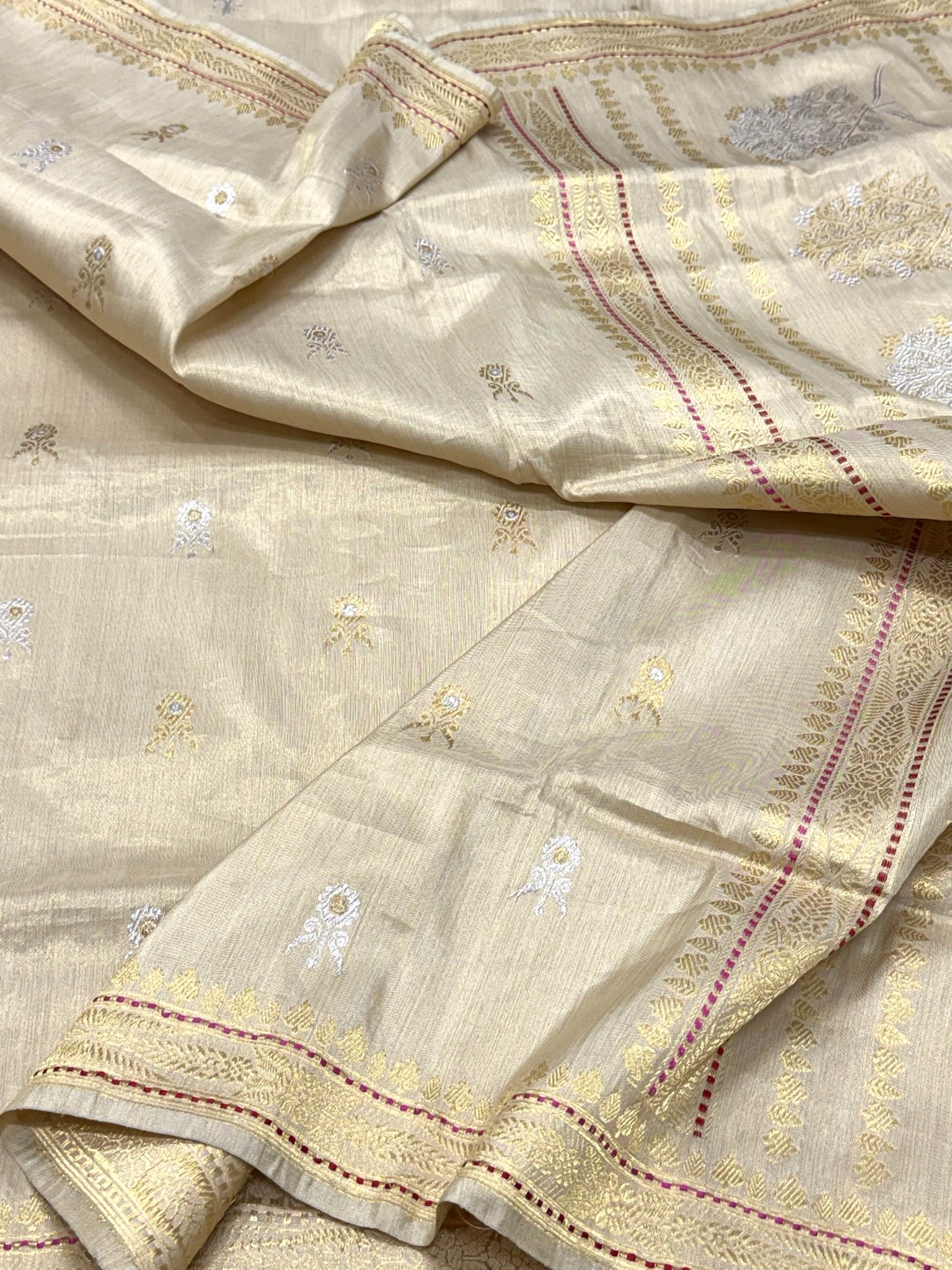 Ivory Pure Katan Tissue Silk Handwoven Banarasi Saree |Ektara Weave|