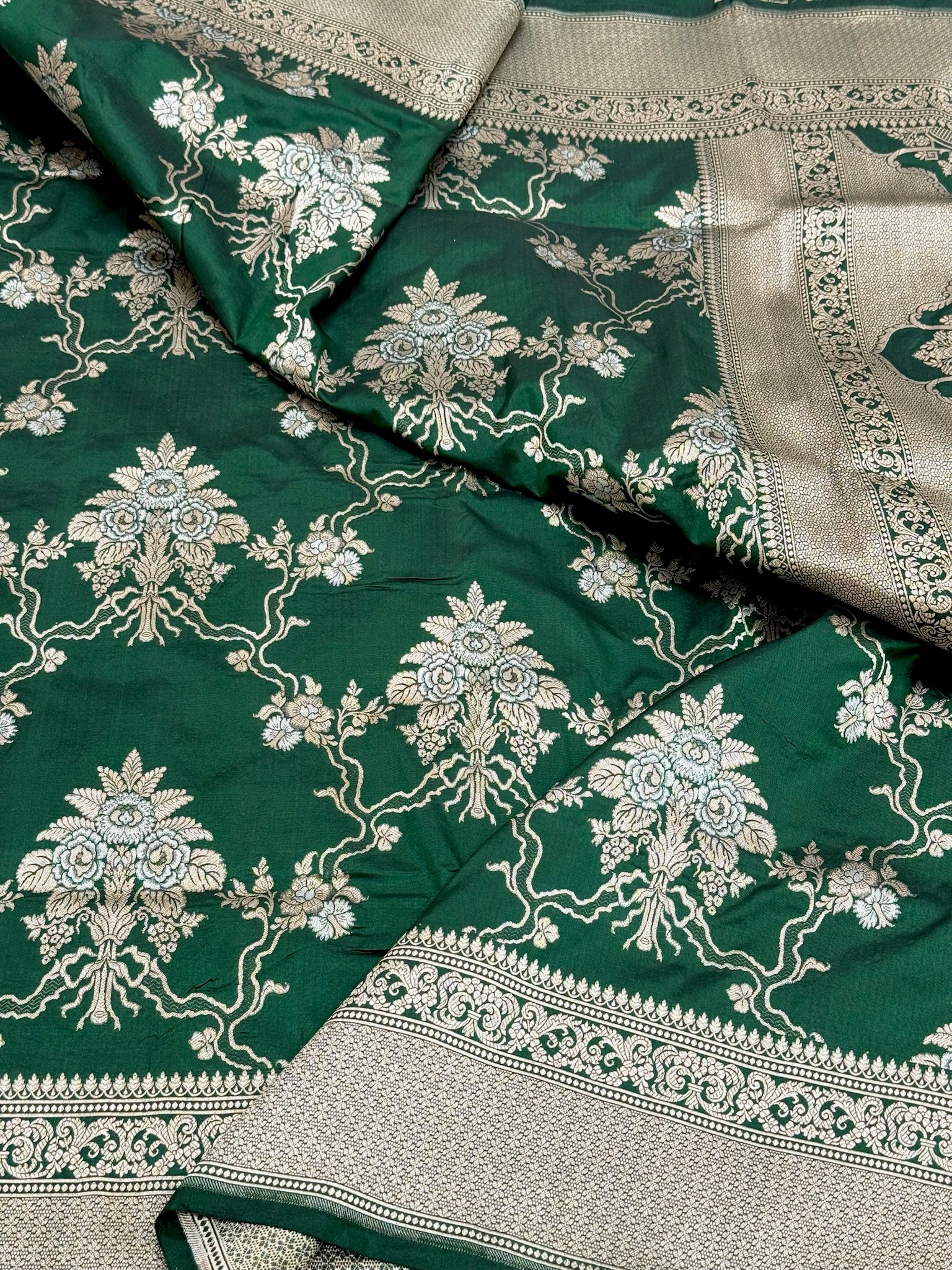 Bottle Green Pure Katan Silk Handloom Banarasi Saree
