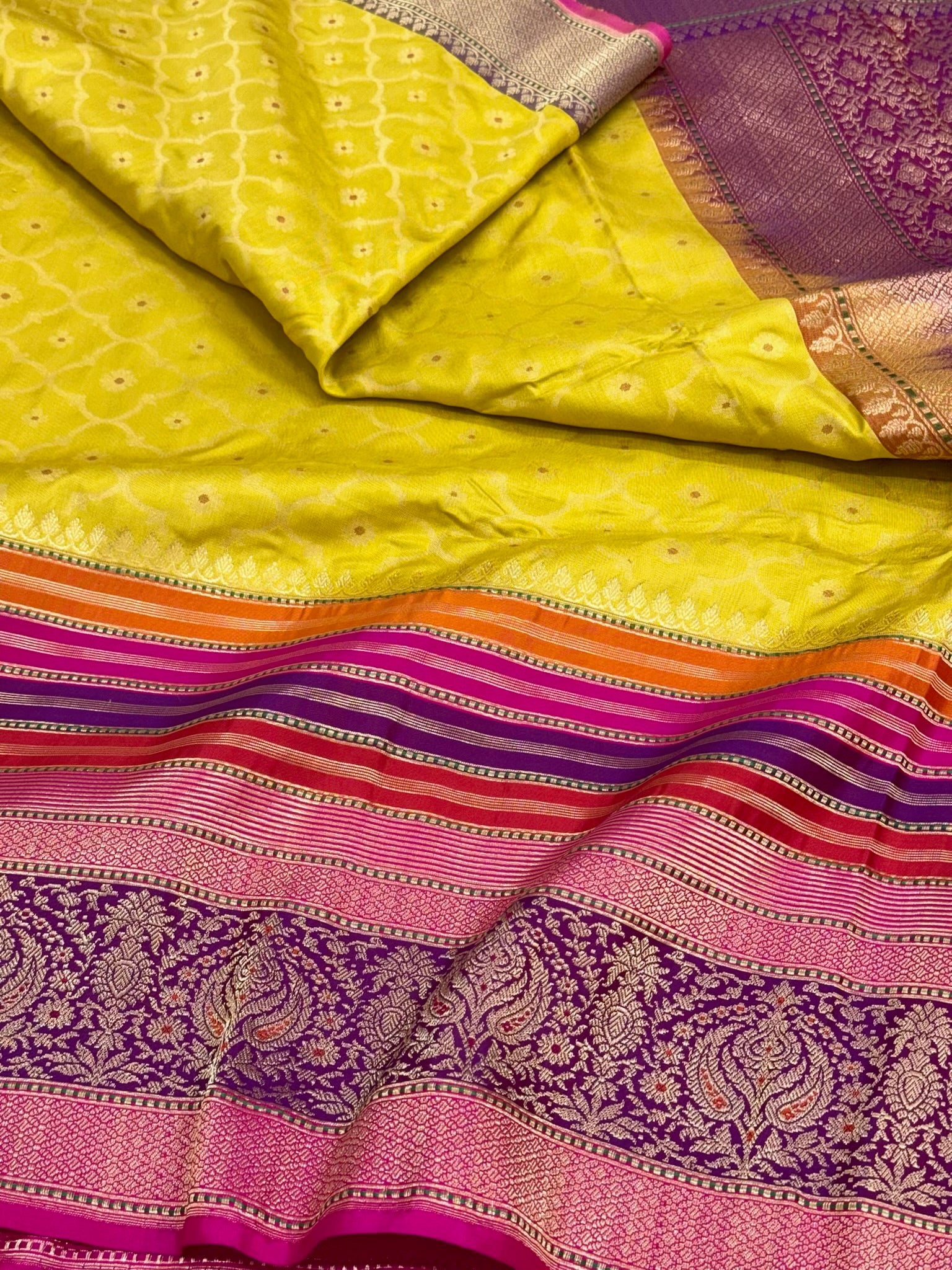 Lemon Yellow Exclusive Banarasi Contemporary Saree | Pure Katan Silk & Pure Mulberry Silk Handwoven Ektara Banarasi Saree