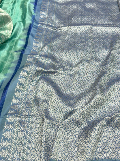 Light Sea Green Pure Katan Mulberry Silk Handwoven Modern Banarasi Saree - Kadhwa Ektara Weave