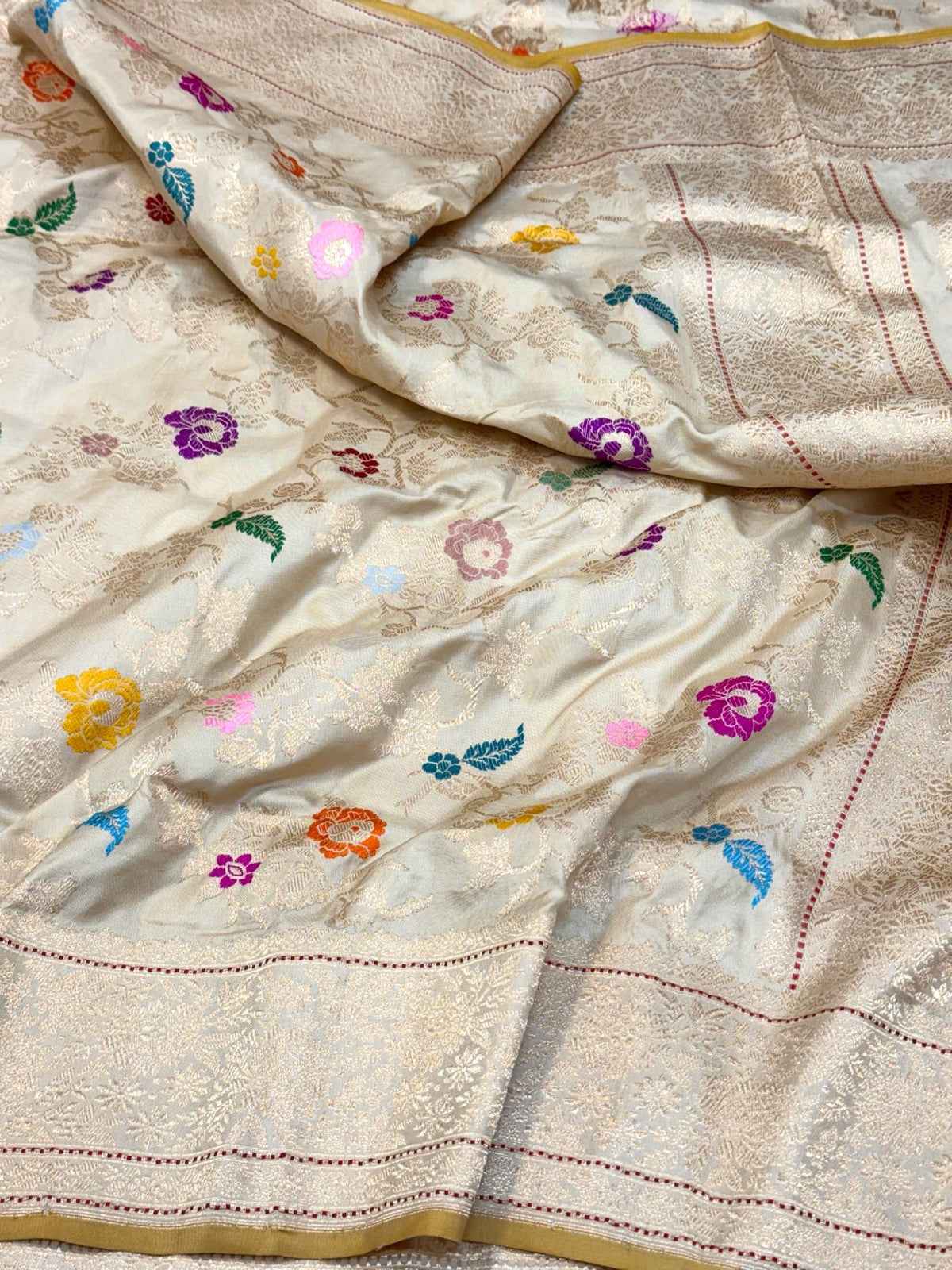 Ivory Pure Katan Silk Handwoven Banarasi Saree |Rankaat|