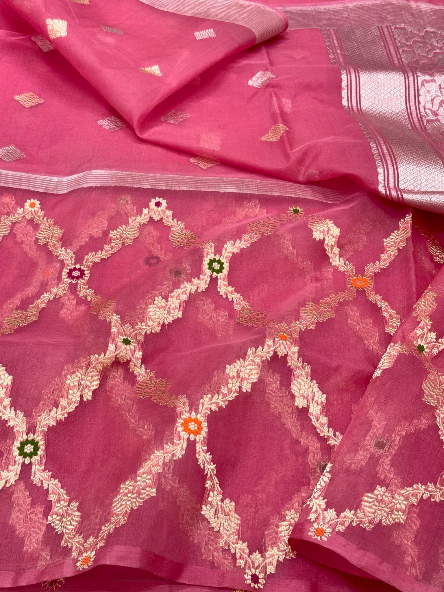 Dark Pink Pure MUlberry Kora Silk | Kadhwa Technique | Handwoven Banarasi Saree - Heritage In A New Light