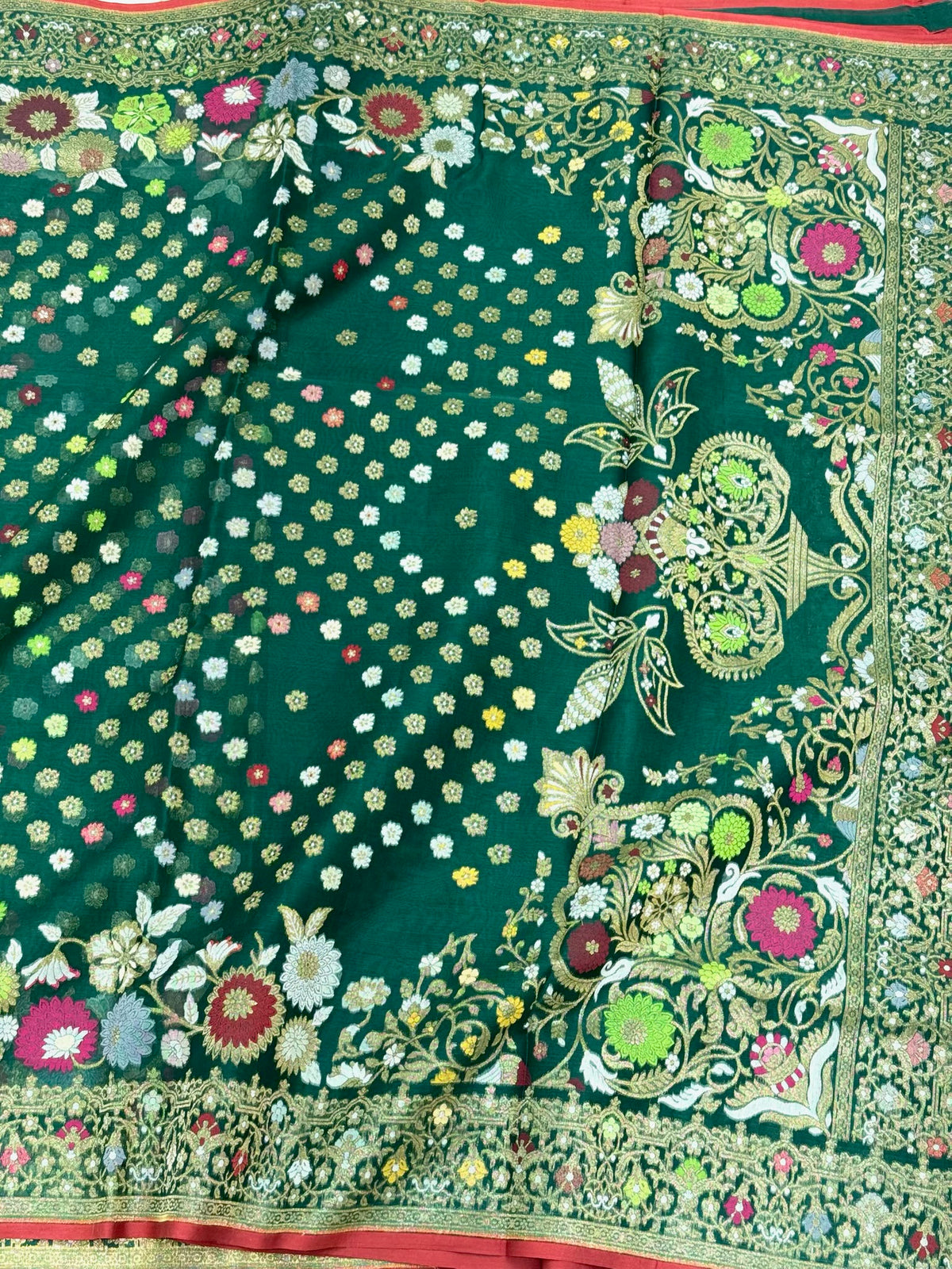 Emerald Green Pure Kora Silk Jamdani | Ektara Technique | Handloom Banarasi Saree - The Banarasi Muse