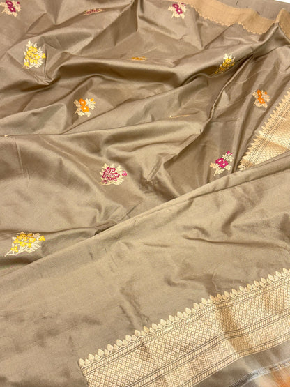 Greyish Brown Pure Katan Silk Handwoven Banarasi Saree |Kadhuwa Weave|
