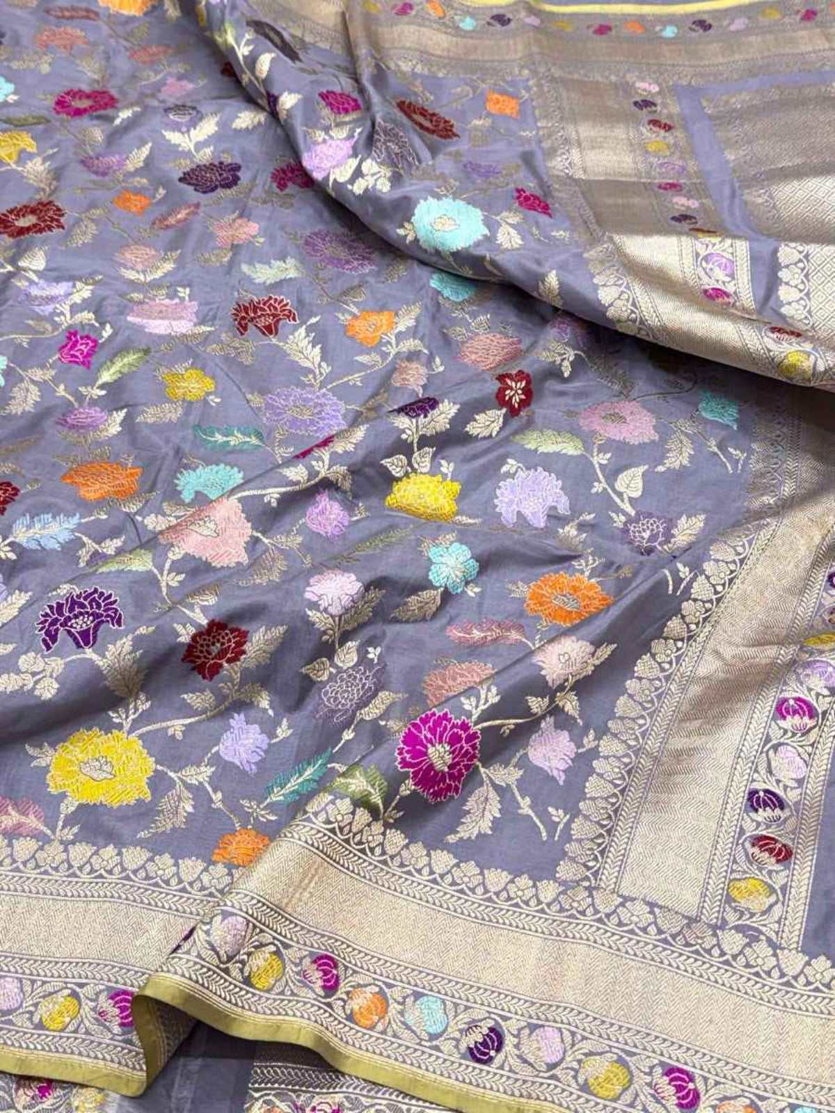 Lavender Pure Katan Silk Banarasi Handwoven Saree