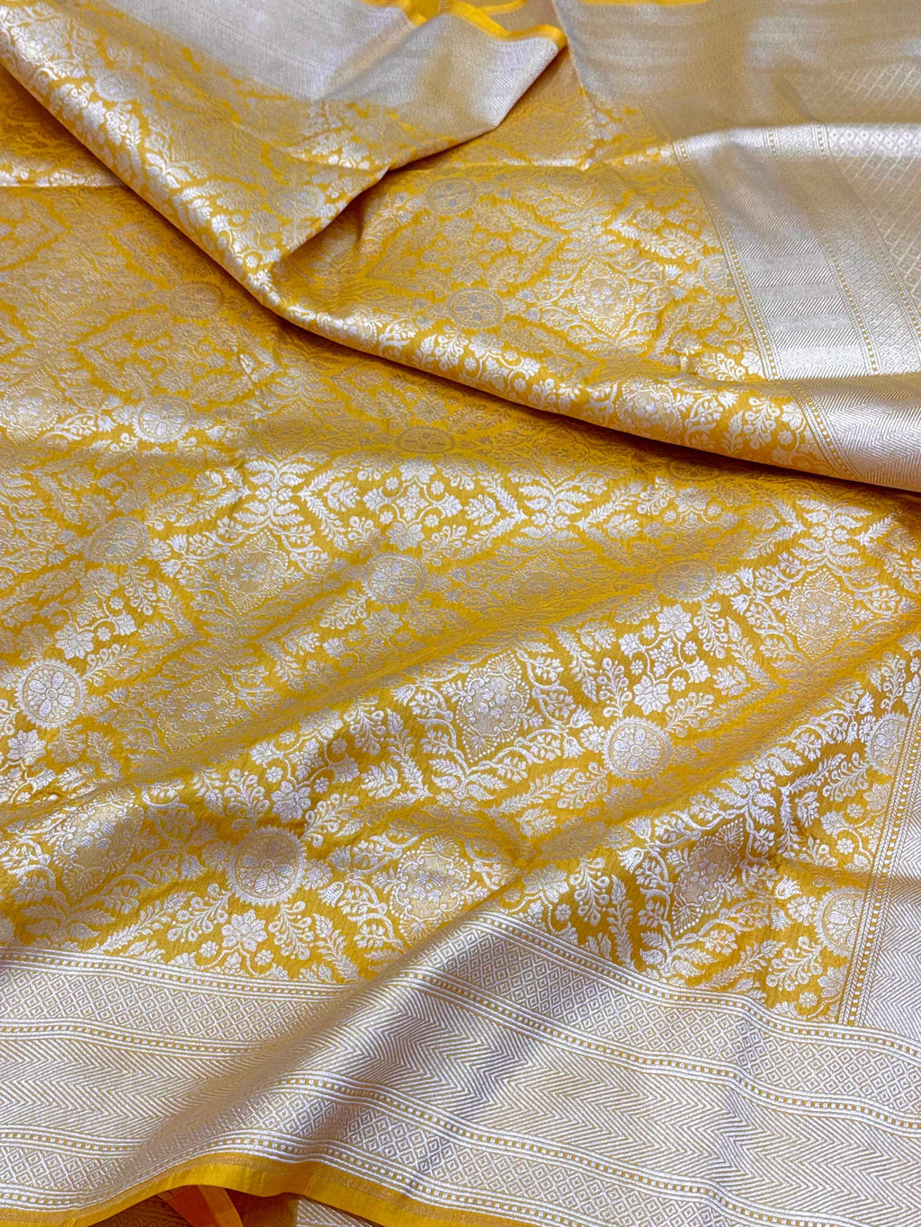 Yellow Pure Mulberry Katan Silk Handloom Banarasi Saree |Kimkhaab-Brocade|
