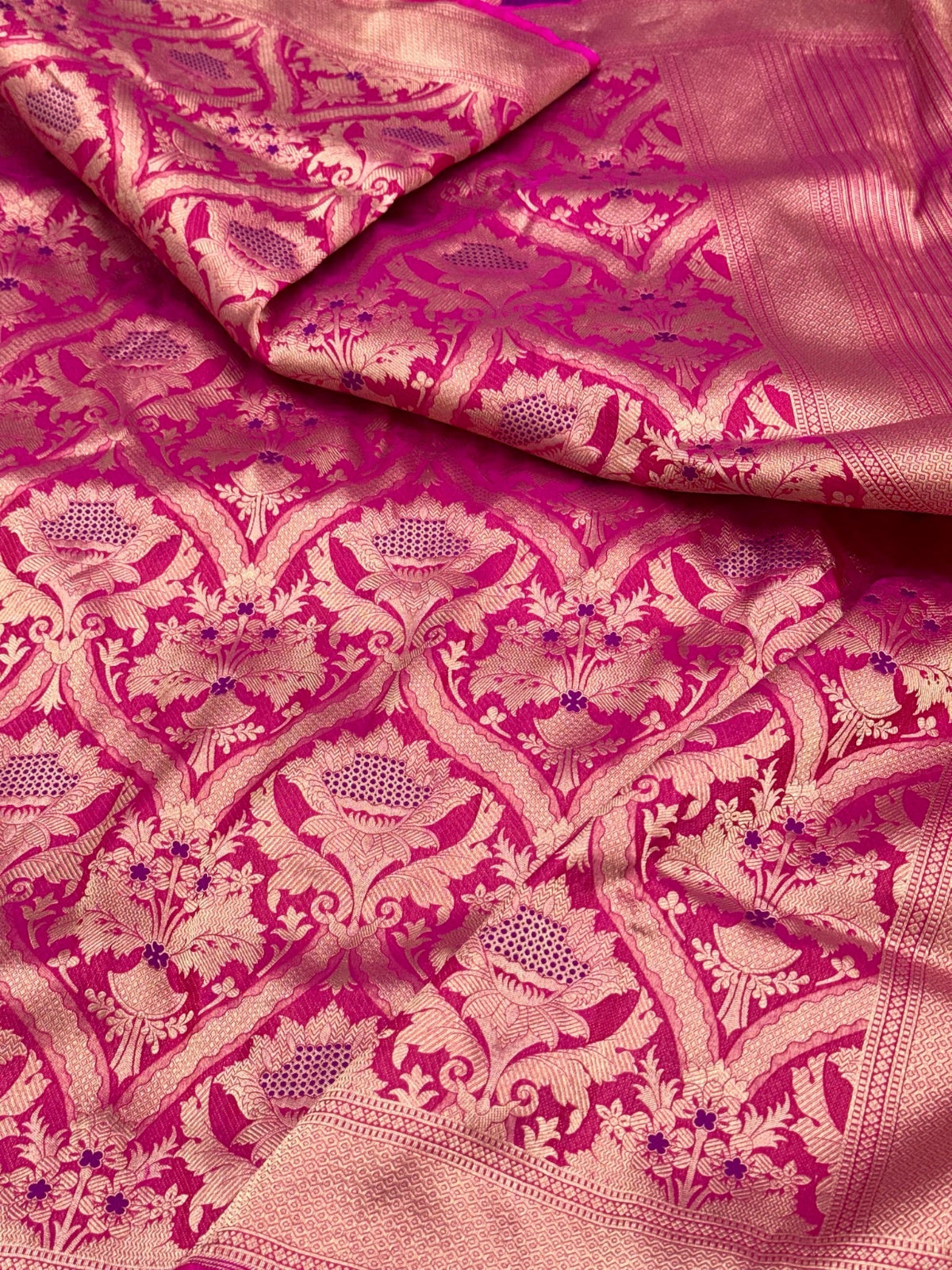 Rani Pink Pure Katan Silk Handwoven Vintage Banarasi Brocade Saree