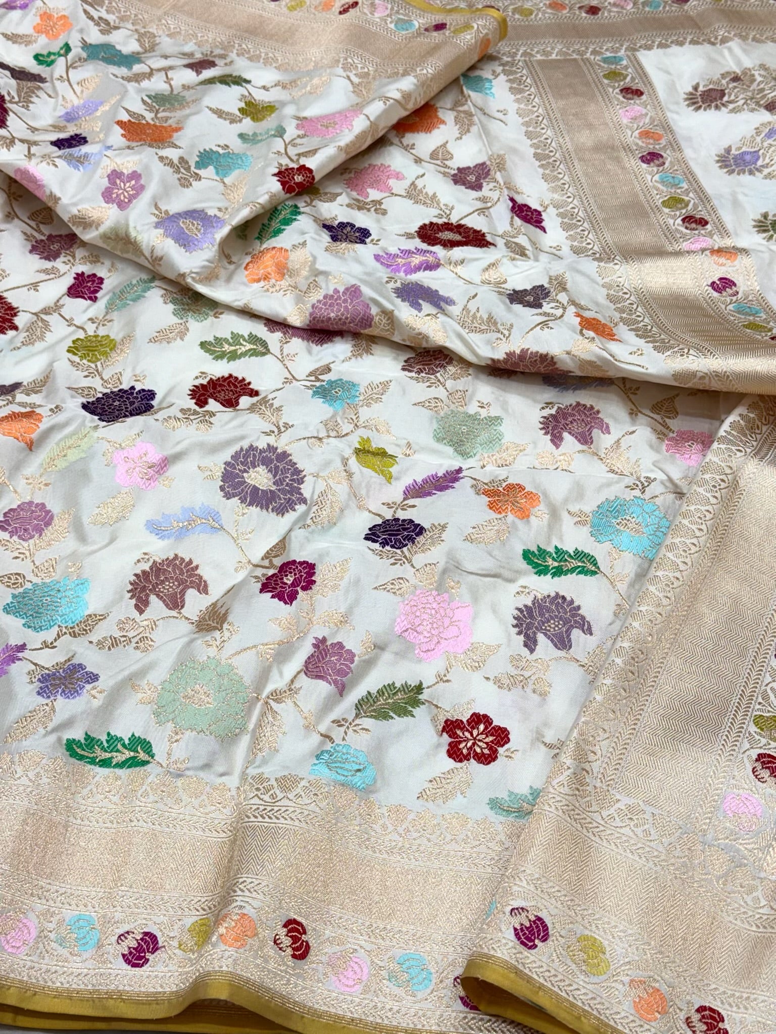 White Pure Mulberry Double Katan Silk Handwoven Banarasi Saree | Kadhwa Weave | The Couture Heritage