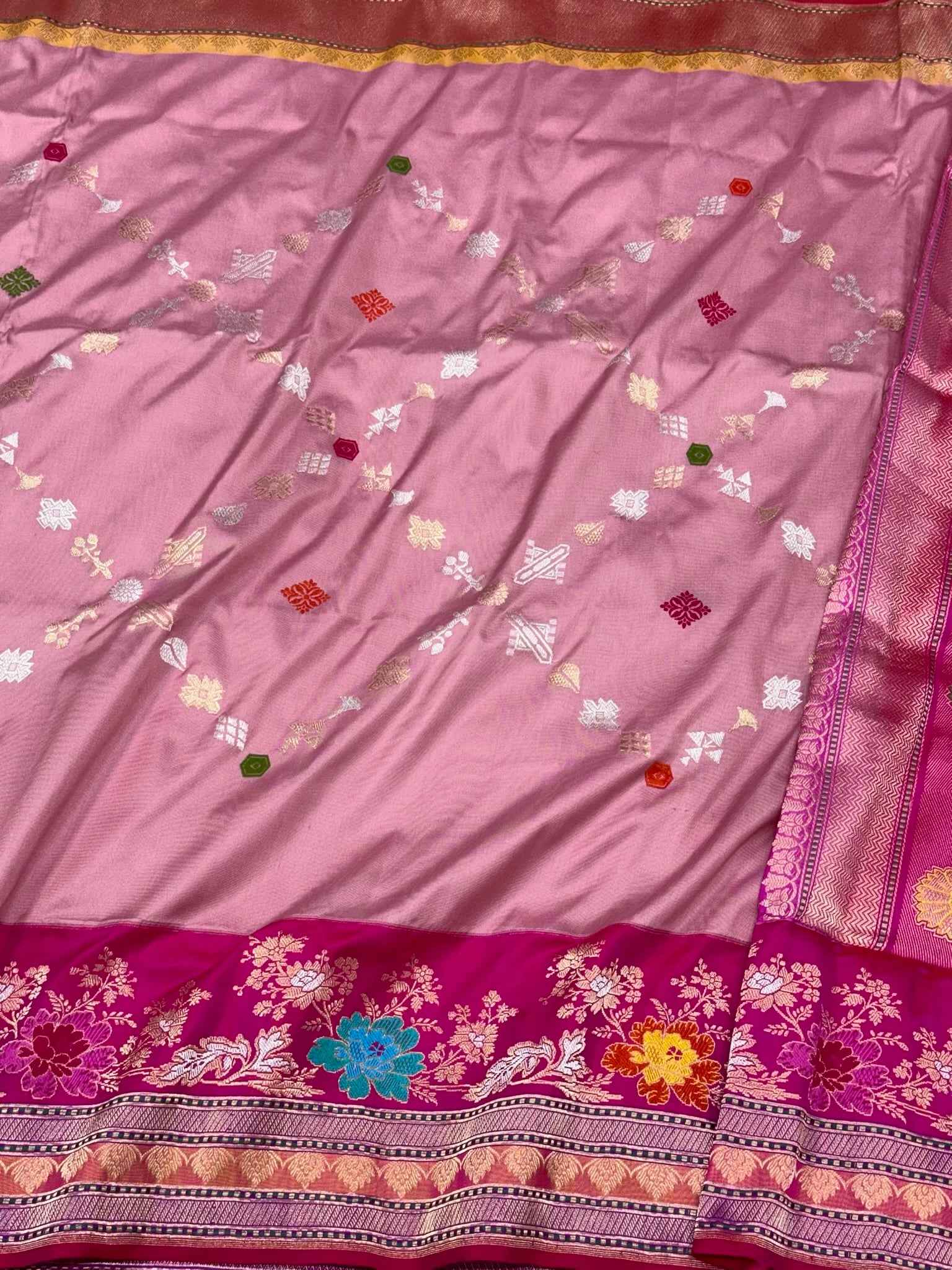 Lilac Pink Pure Katan Mulberry Silk Handwoven | Kadhwa + Kadhiyal + Ektara Weave | Banarasi Saree