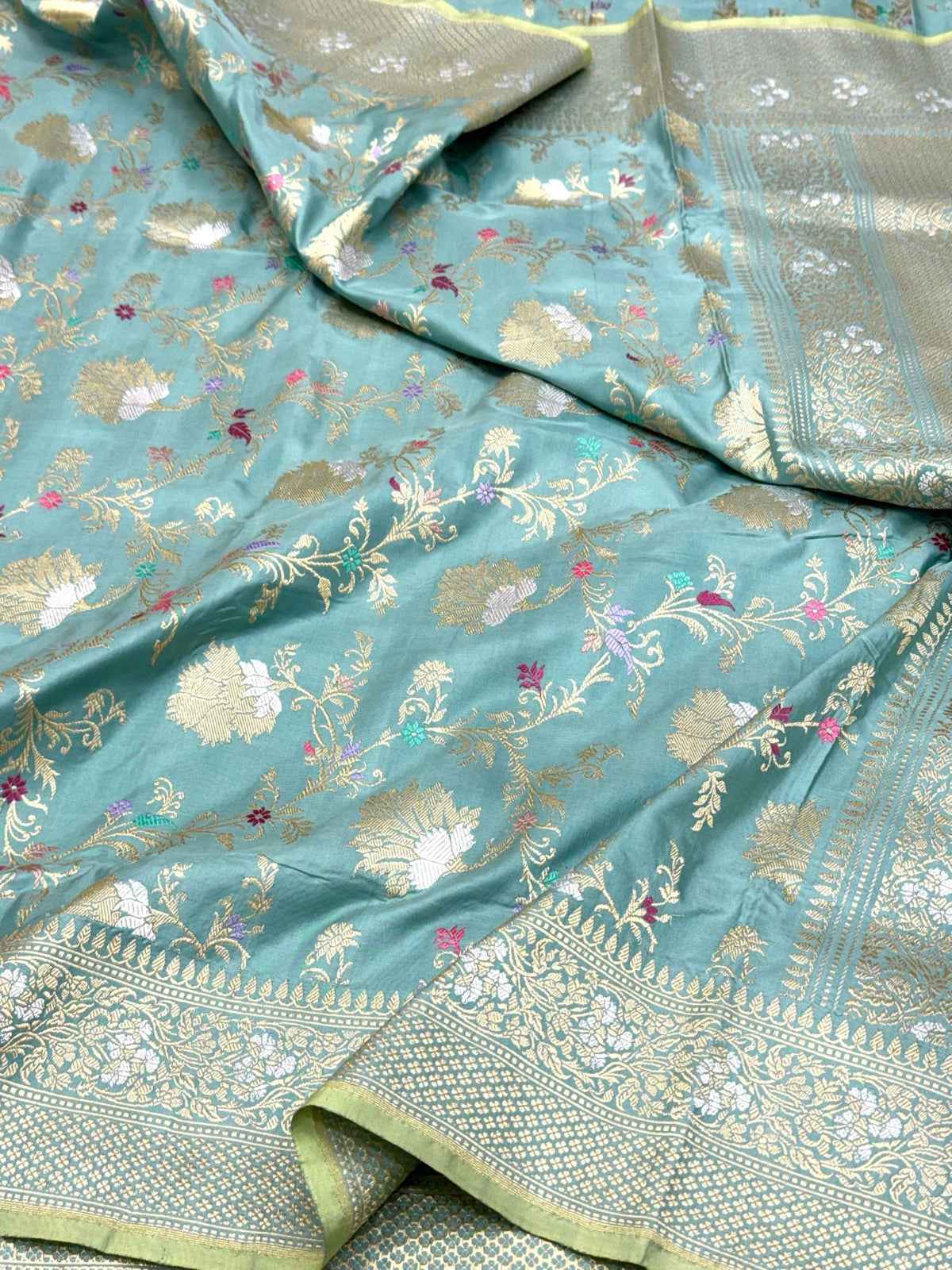 Ivory Pure Katan Silk Handwoven Banarasi Saree |Kadhuwa|