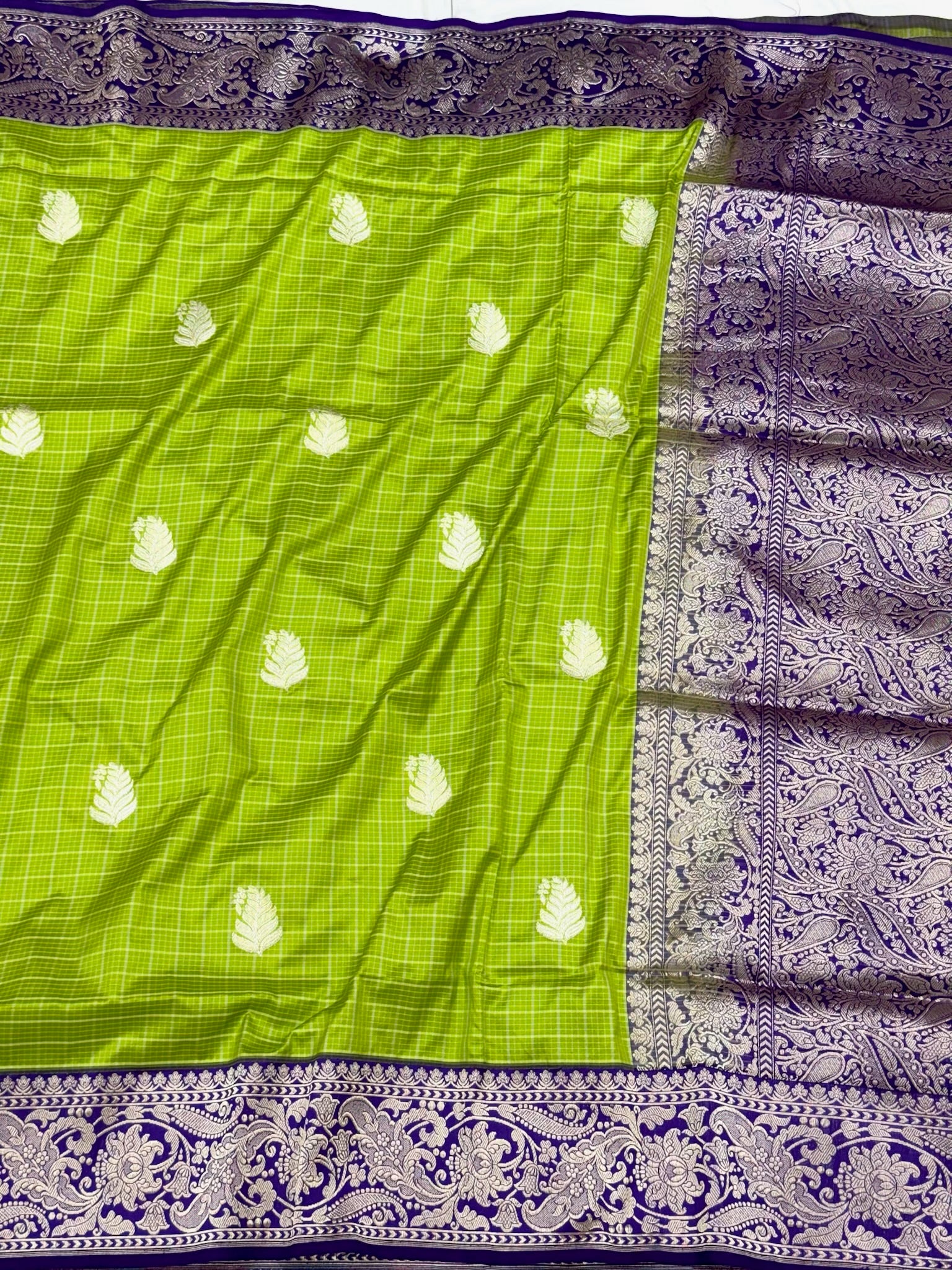 Green Handwoven Banarasi Checks Saree | Pure Mulberry Katan Silk - Contemporary Kadhwa Banarasi Saree