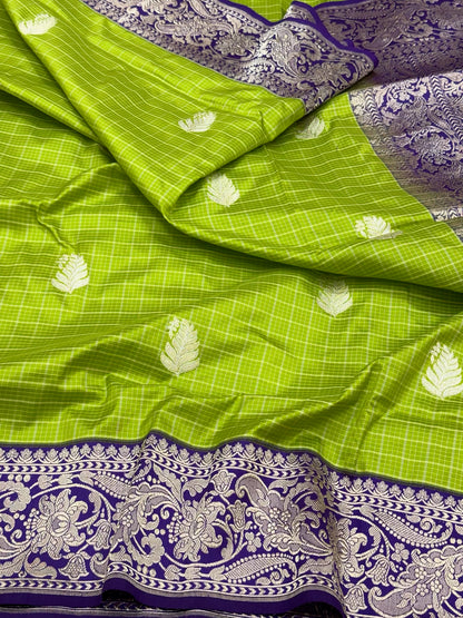 Green Handwoven Banarasi Checks Saree | Pure Mulberry Katan Silk - Contemporary Kadhwa Banarasi Saree