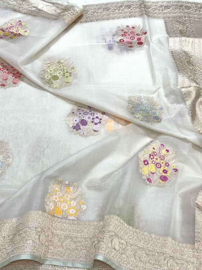 Pearl White Pure Kora Mulberry Silk | Kadhwa Technique | Handwoven Lighweight Banarasi Saree