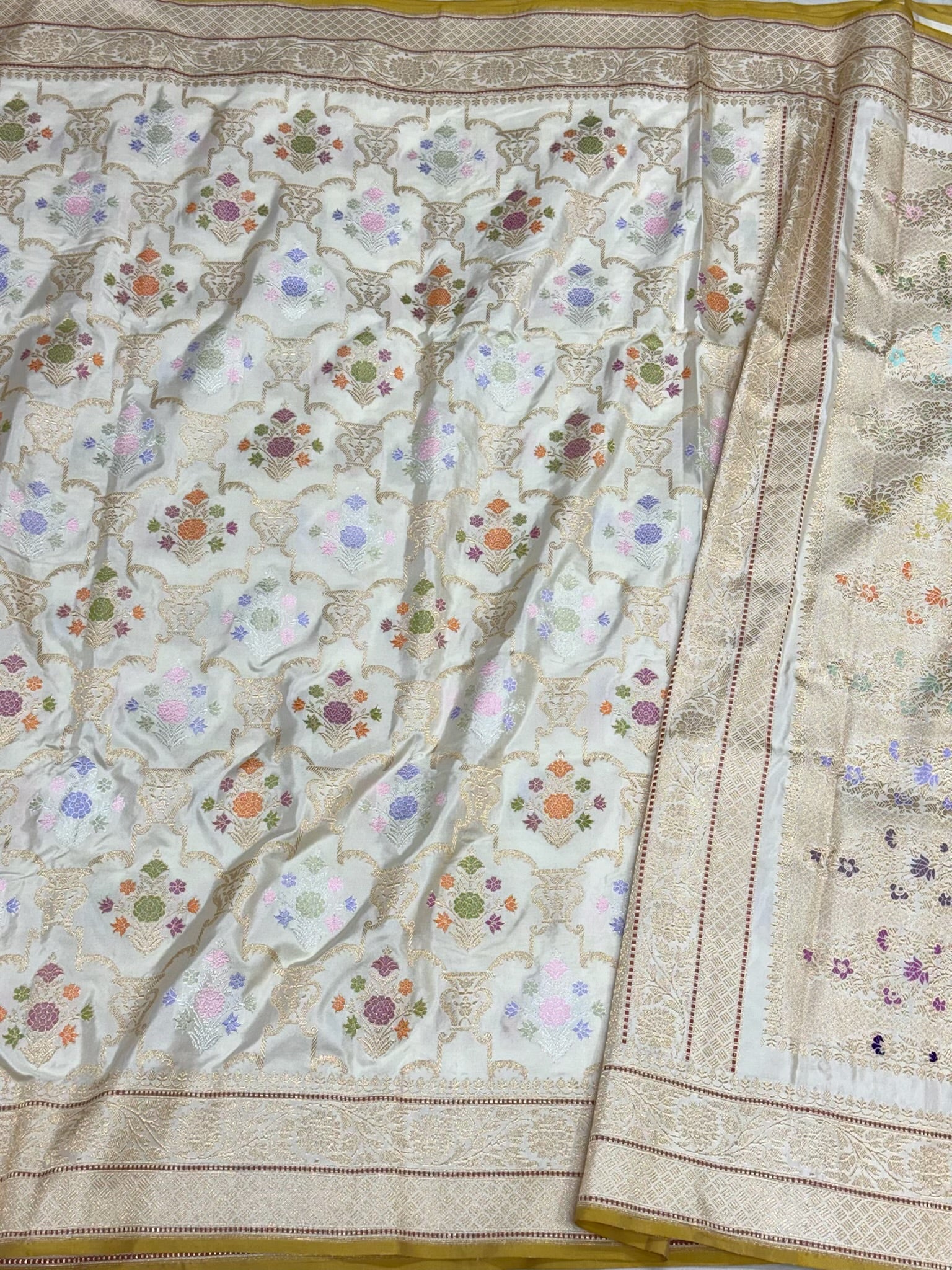 Ivory Pure Mulberry Silk & Pure Double Katan Silk Handwoven Premium Banarasi Saree with Kadhwa Weave