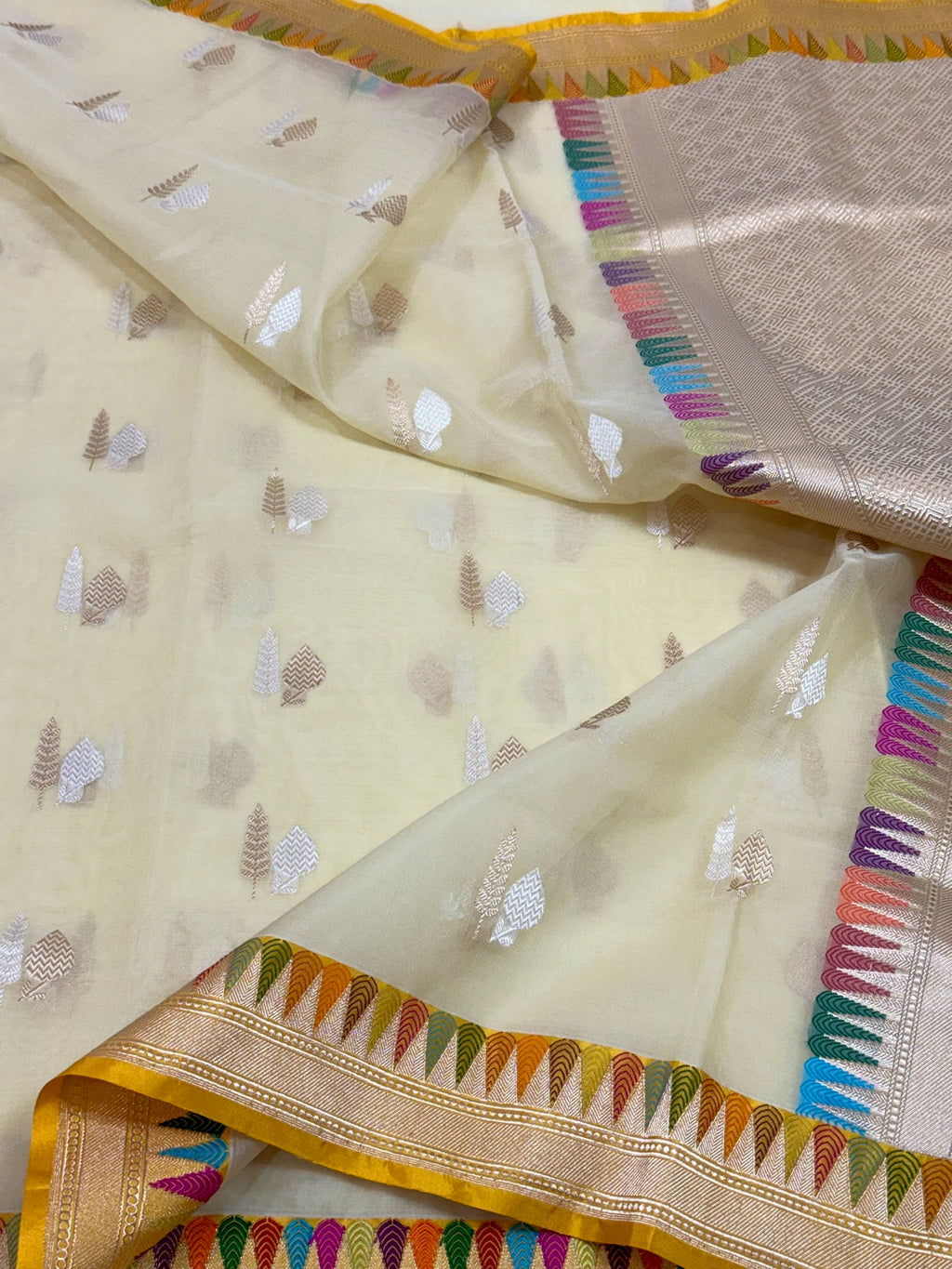 Ivory Handwoven Pure Kora Organza Silk Saree